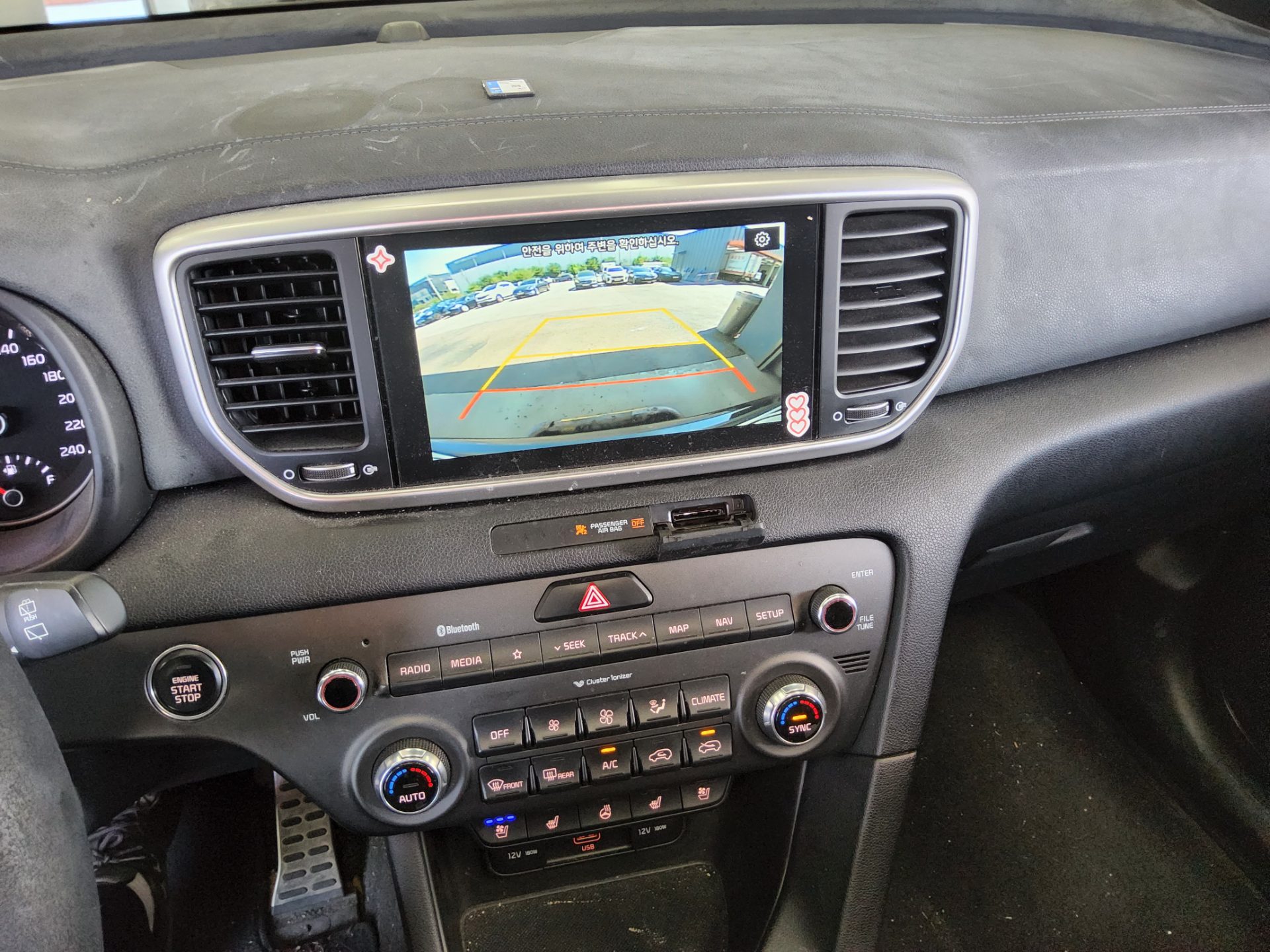 2020 - kia sportage