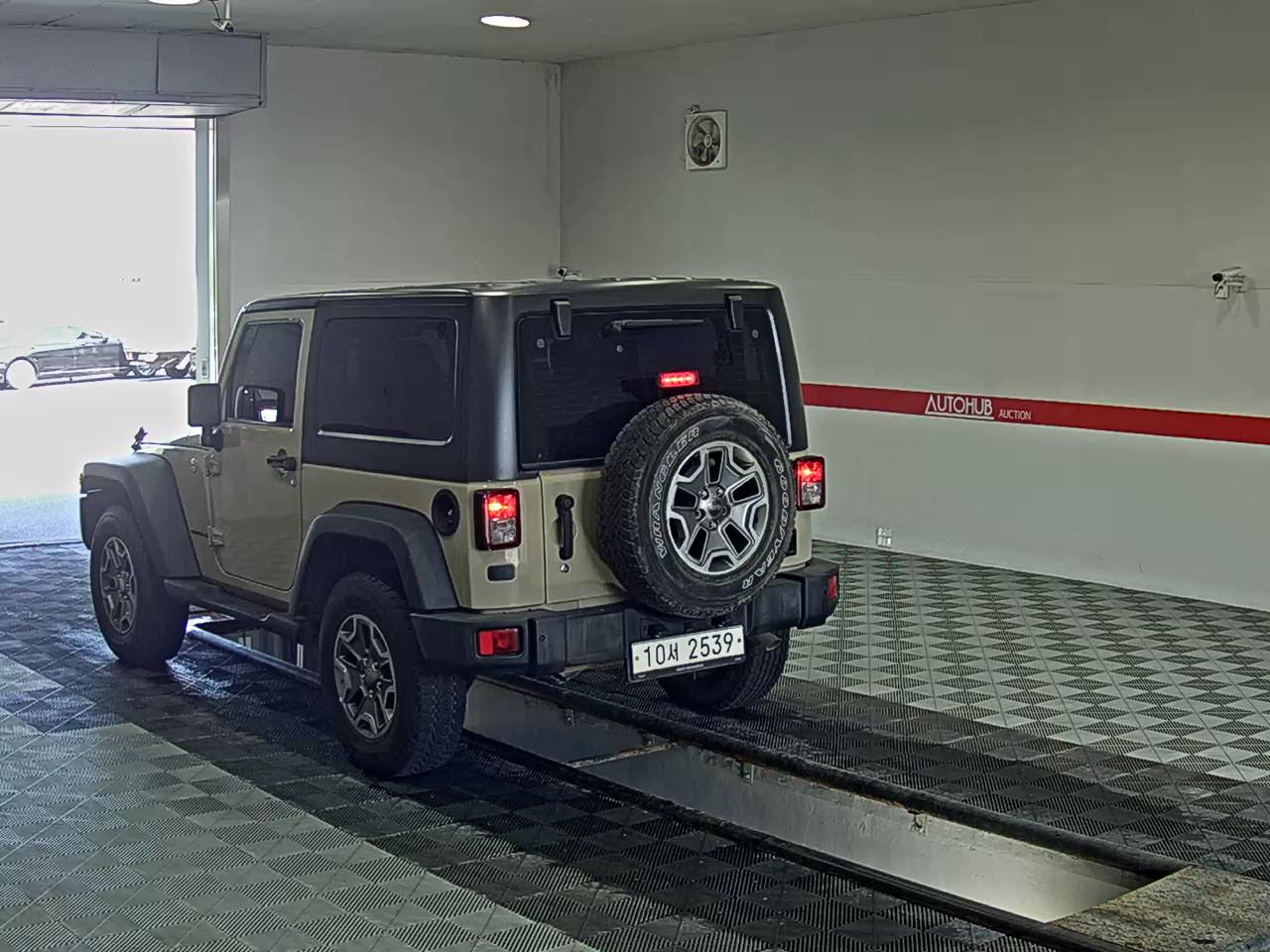 2017 - jeep wrangler