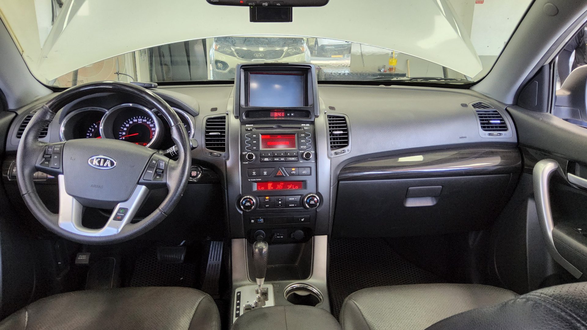 2011 - kia sorento