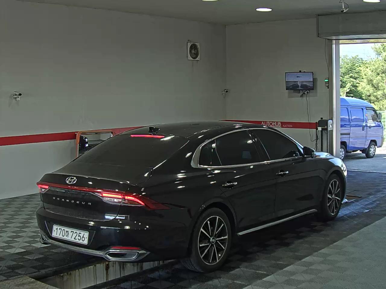2022 - hyundai grandeur
