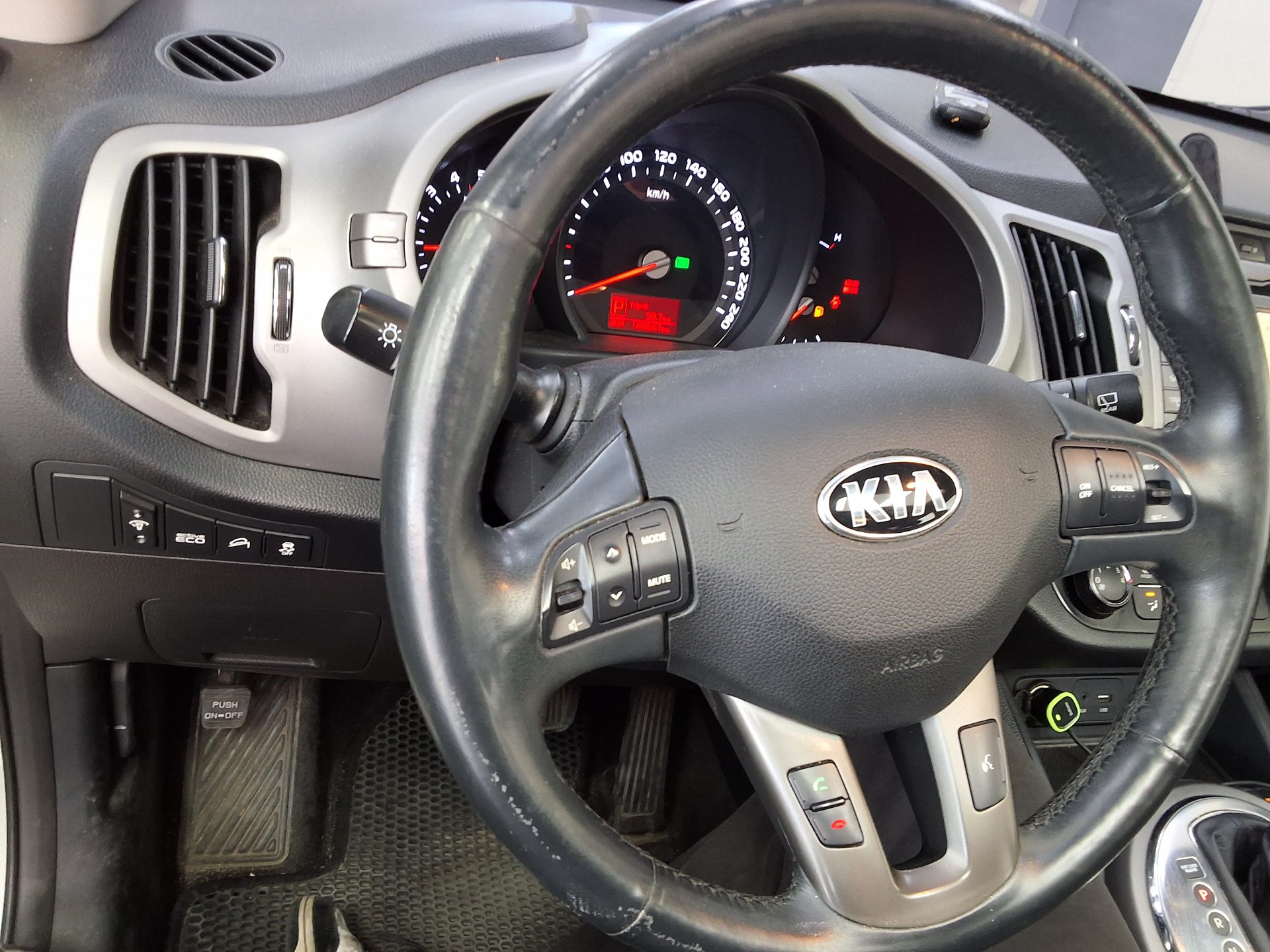 2016 - kia sportage