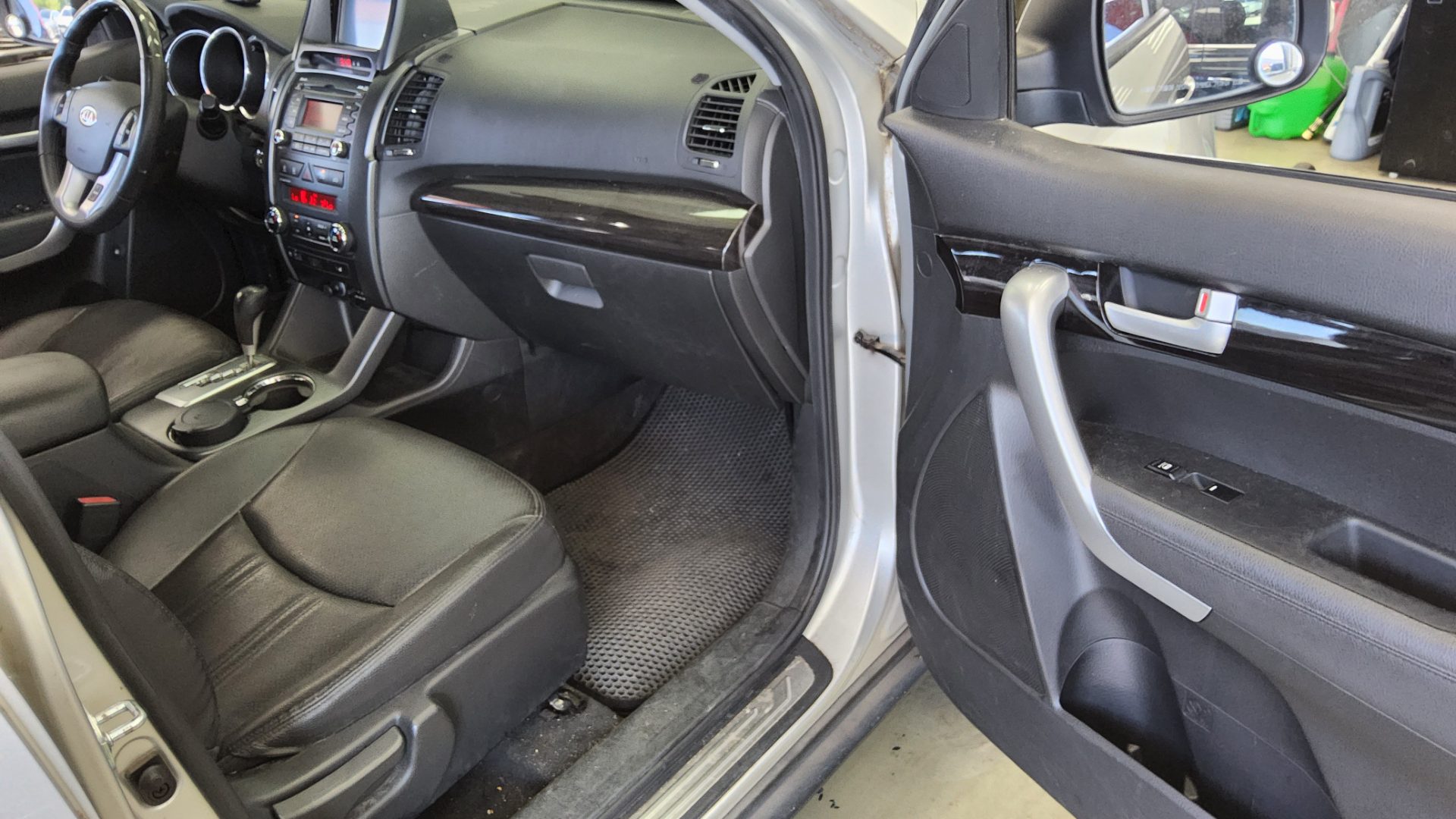 2011 - kia sorento