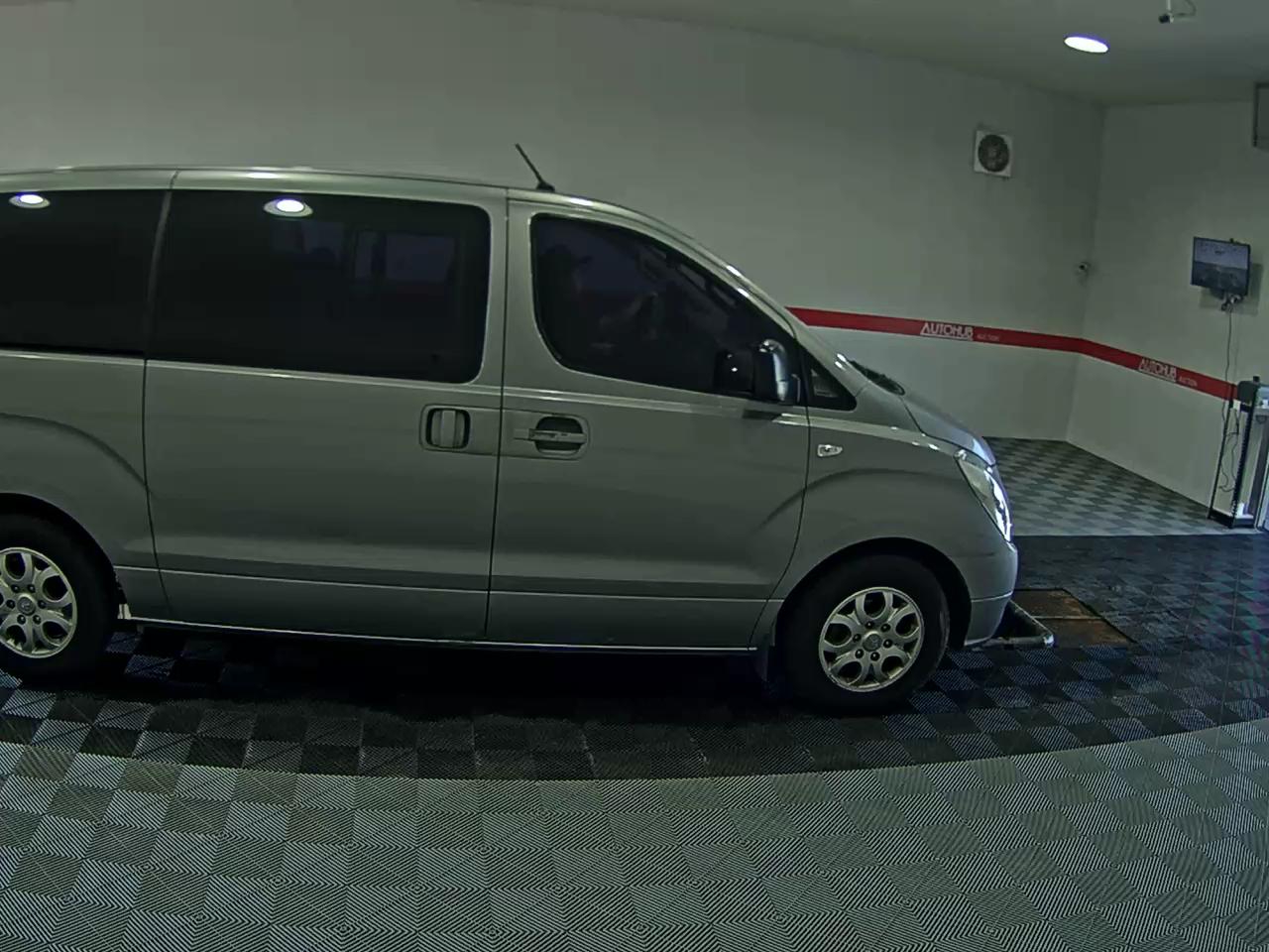 2015 - hyundai grand starex