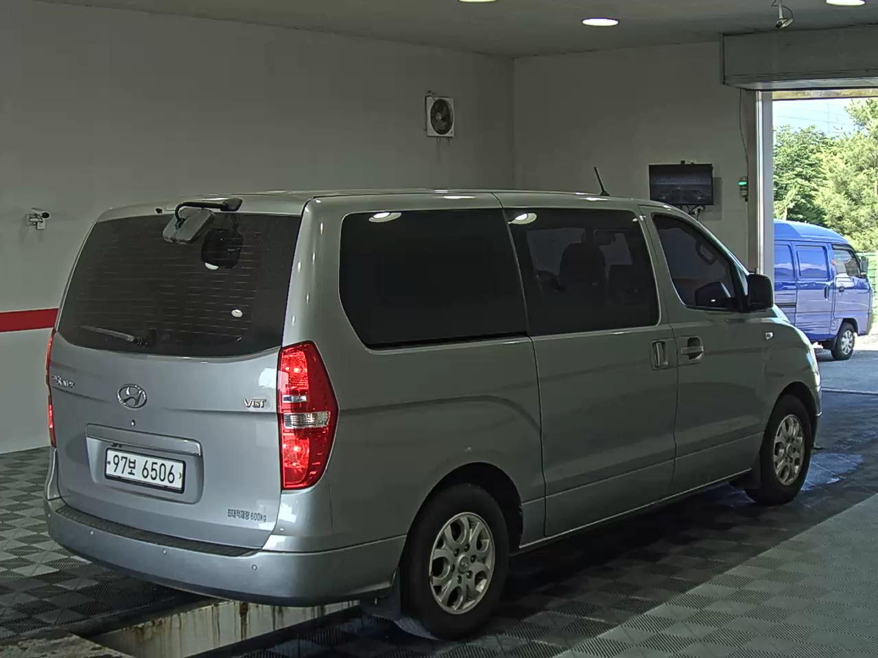 2015 - hyundai grand starex