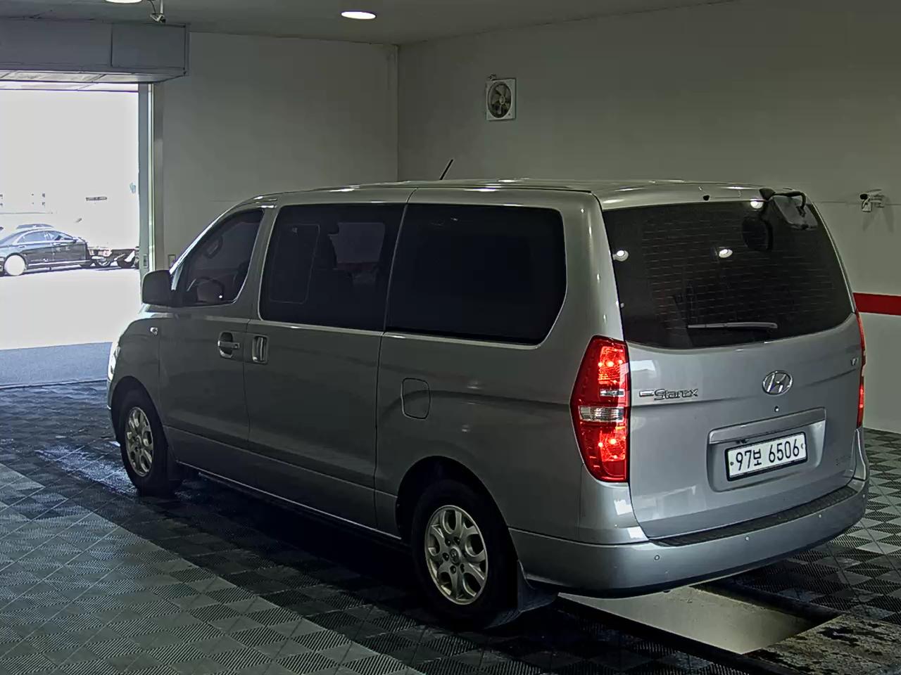 2015 - hyundai grand starex