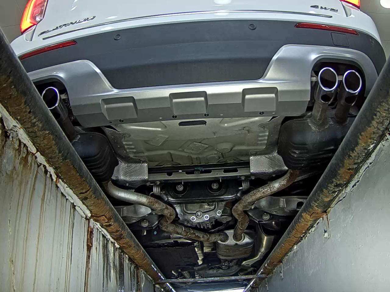 2021 - ford explorer