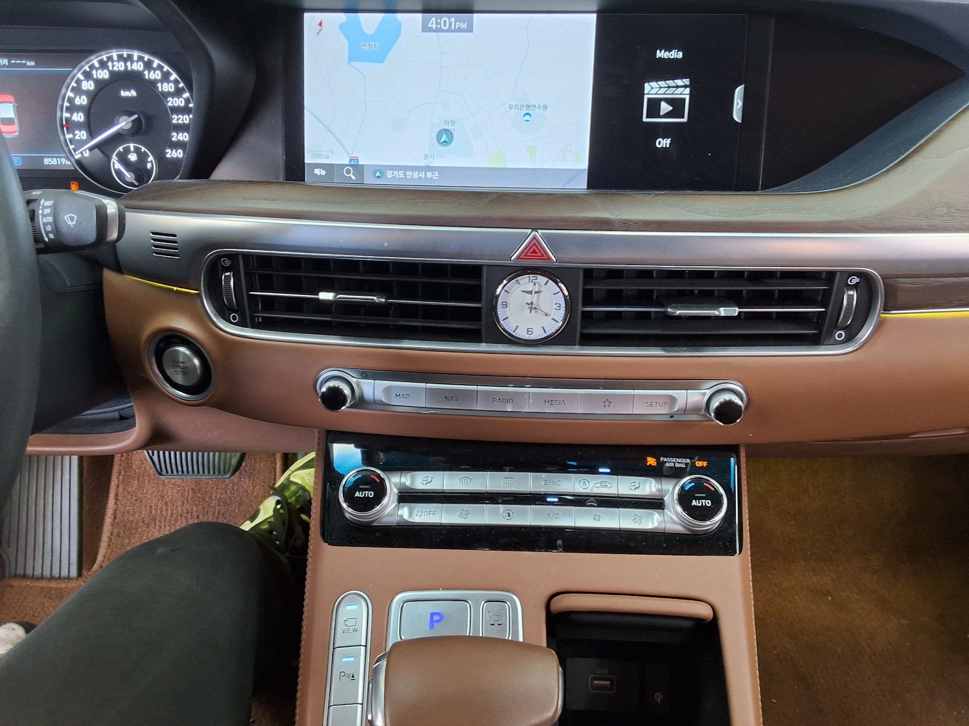 2020 - genesis g90