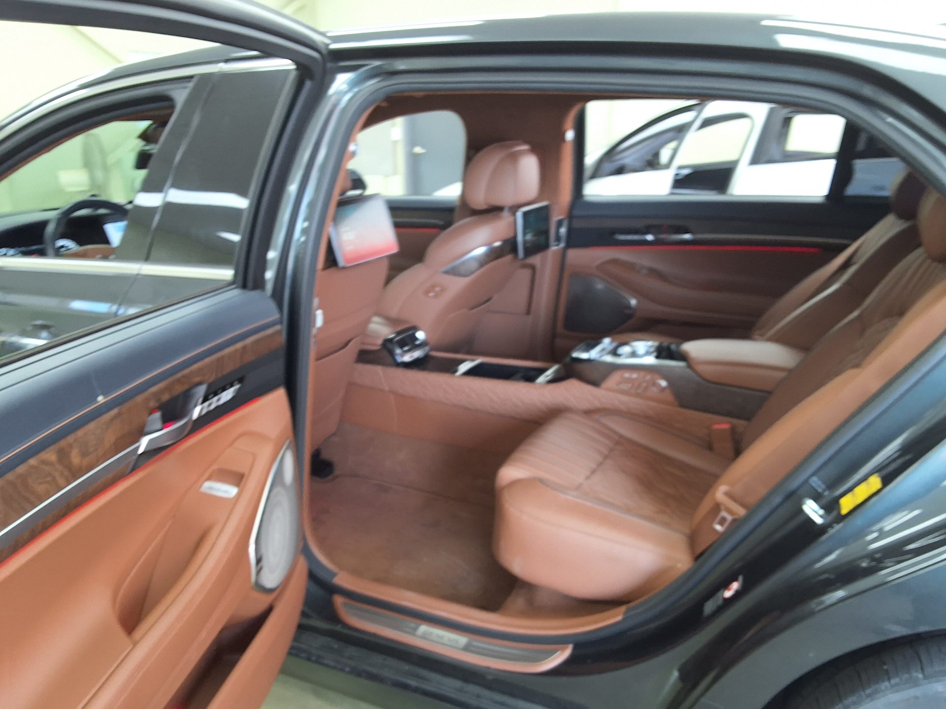 2020 - genesis g90