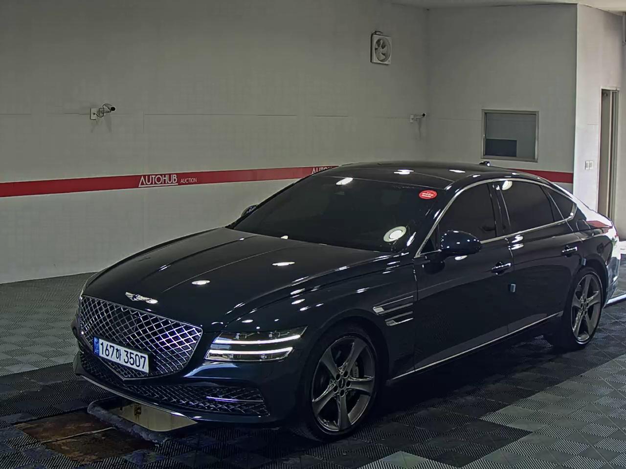 GENESIS G80 BASE MODEL