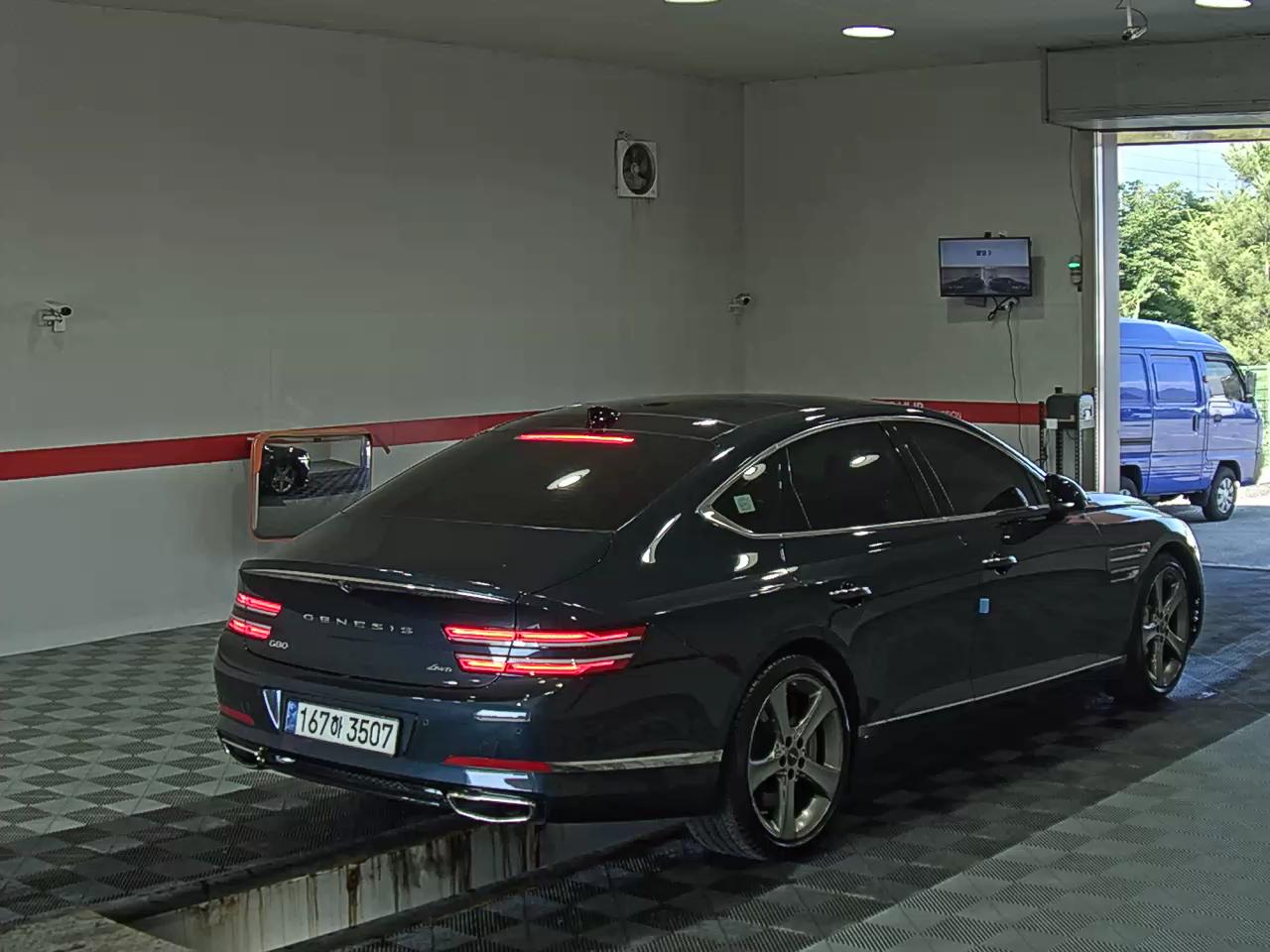2023 - genesis g80