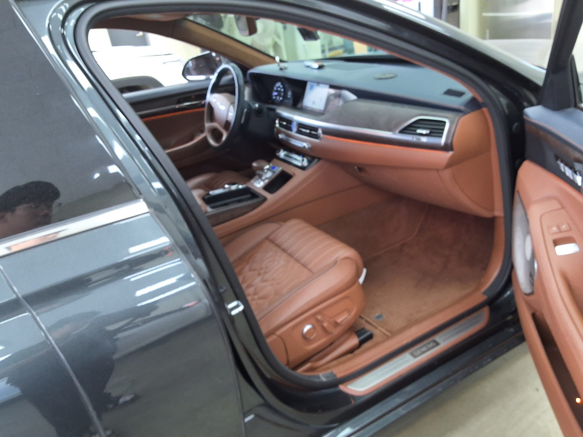 2020 - genesis g90