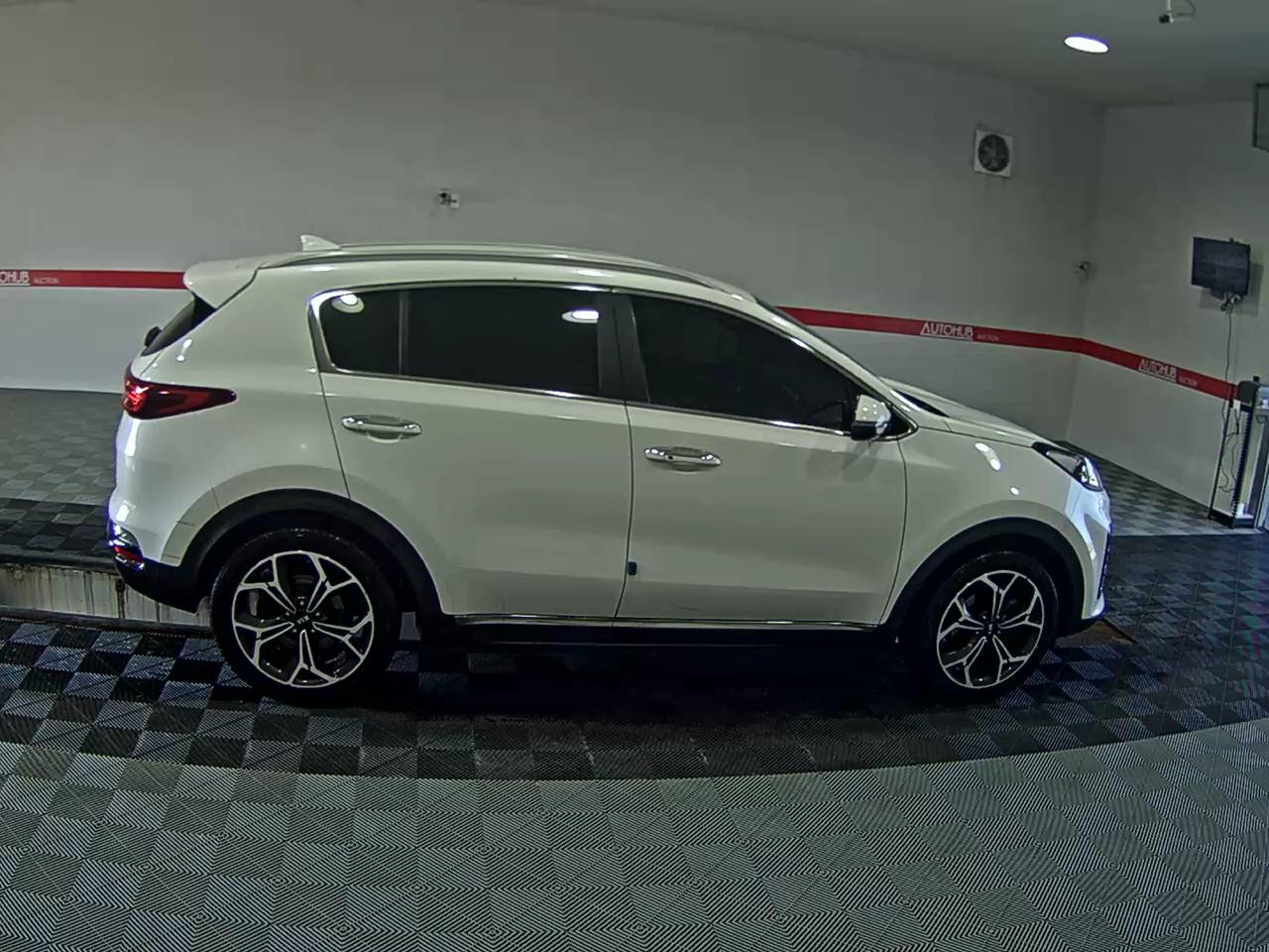 2022 - kia sportage