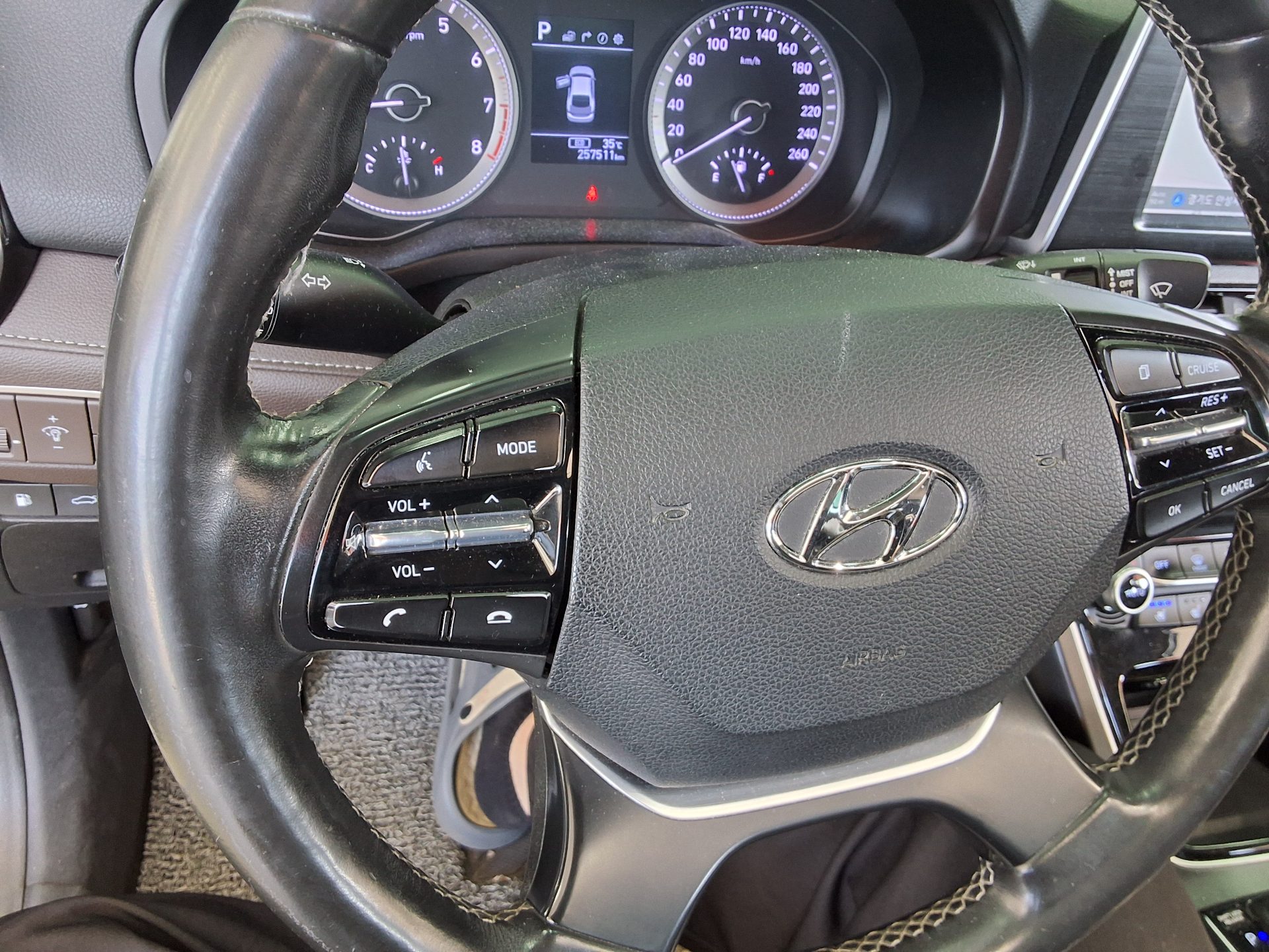 2018 - hyundai grandeur