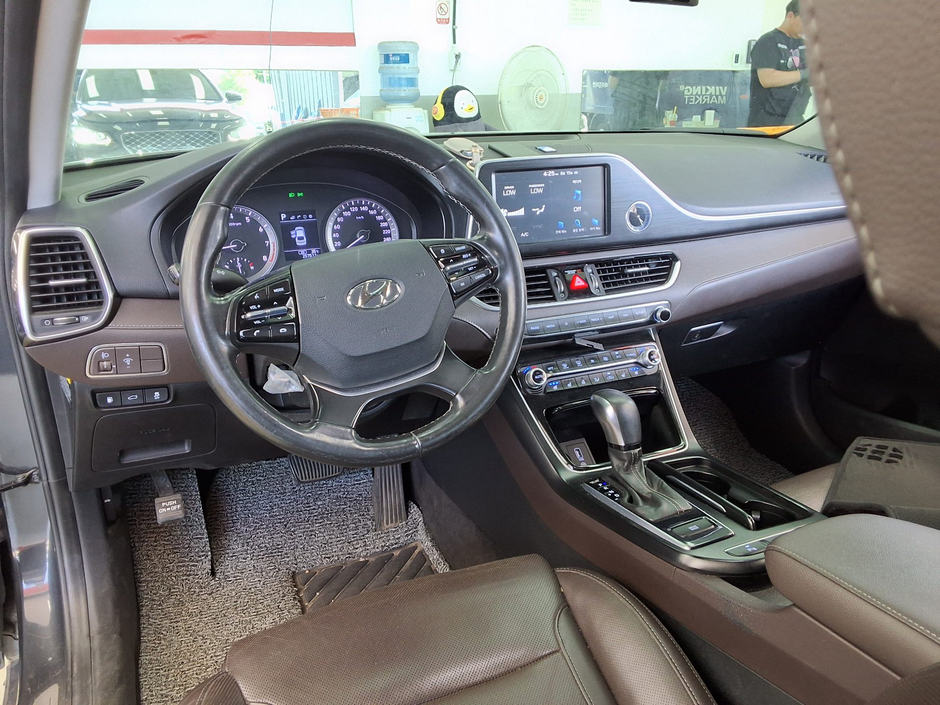 2018 - hyundai grandeur