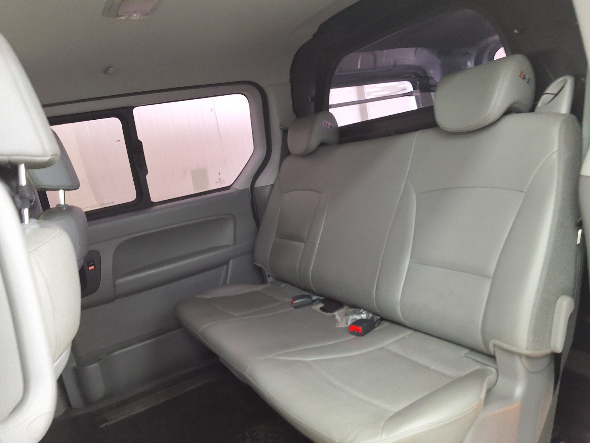 2020 - hyundai grand starex