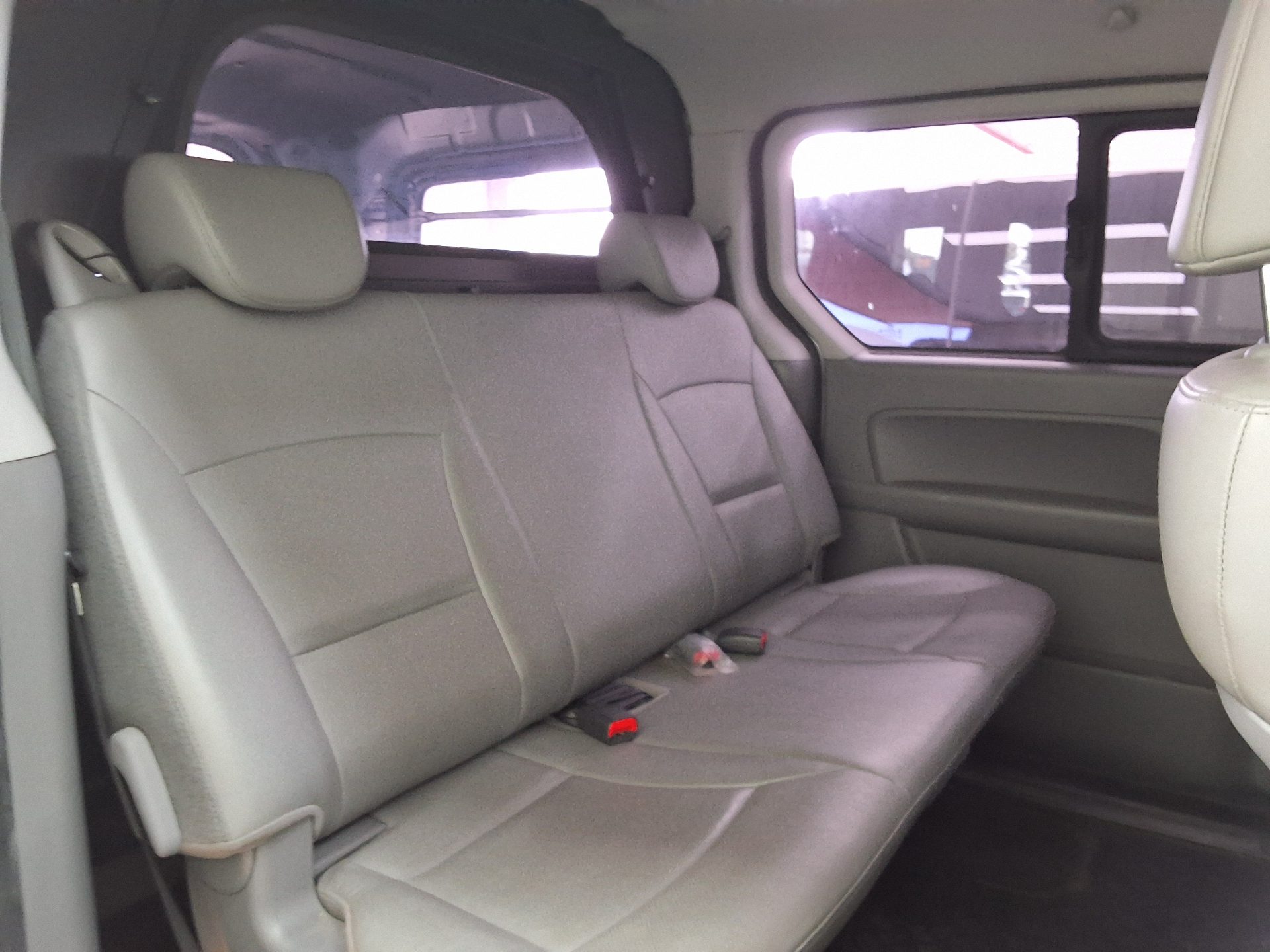 2020 - hyundai grand starex