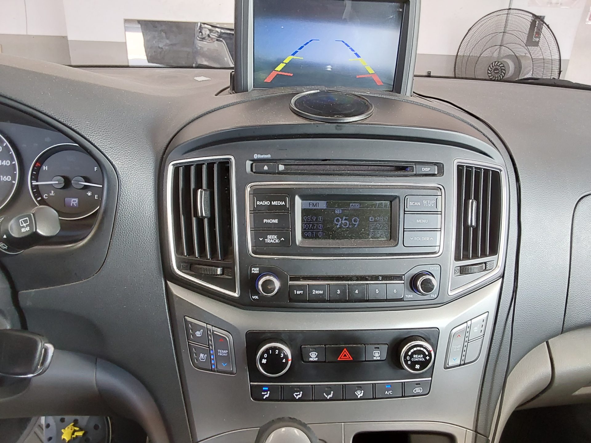2018 - hyundai grand starex