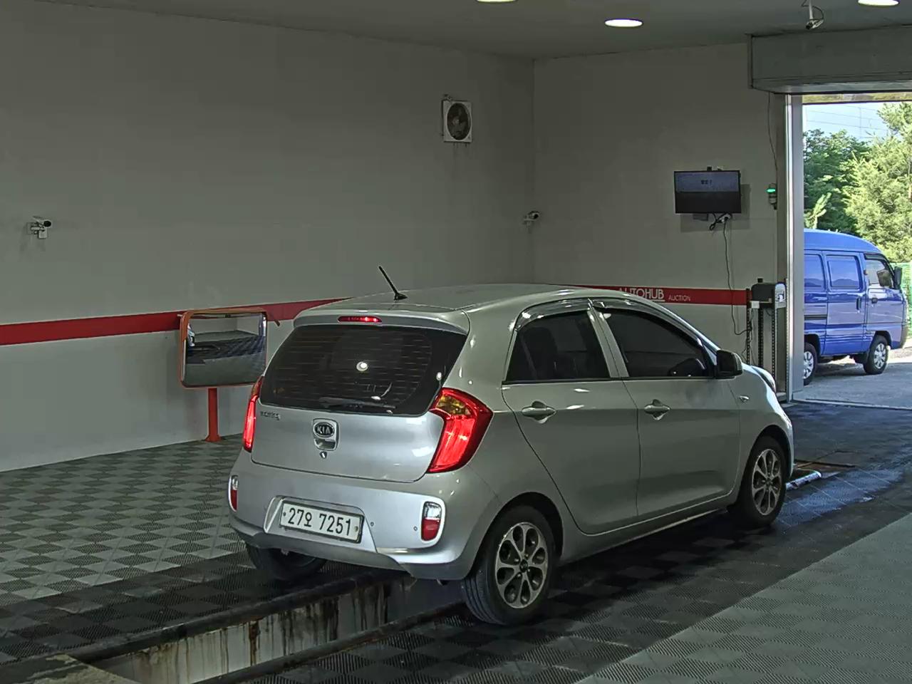 2012 - kia morning
