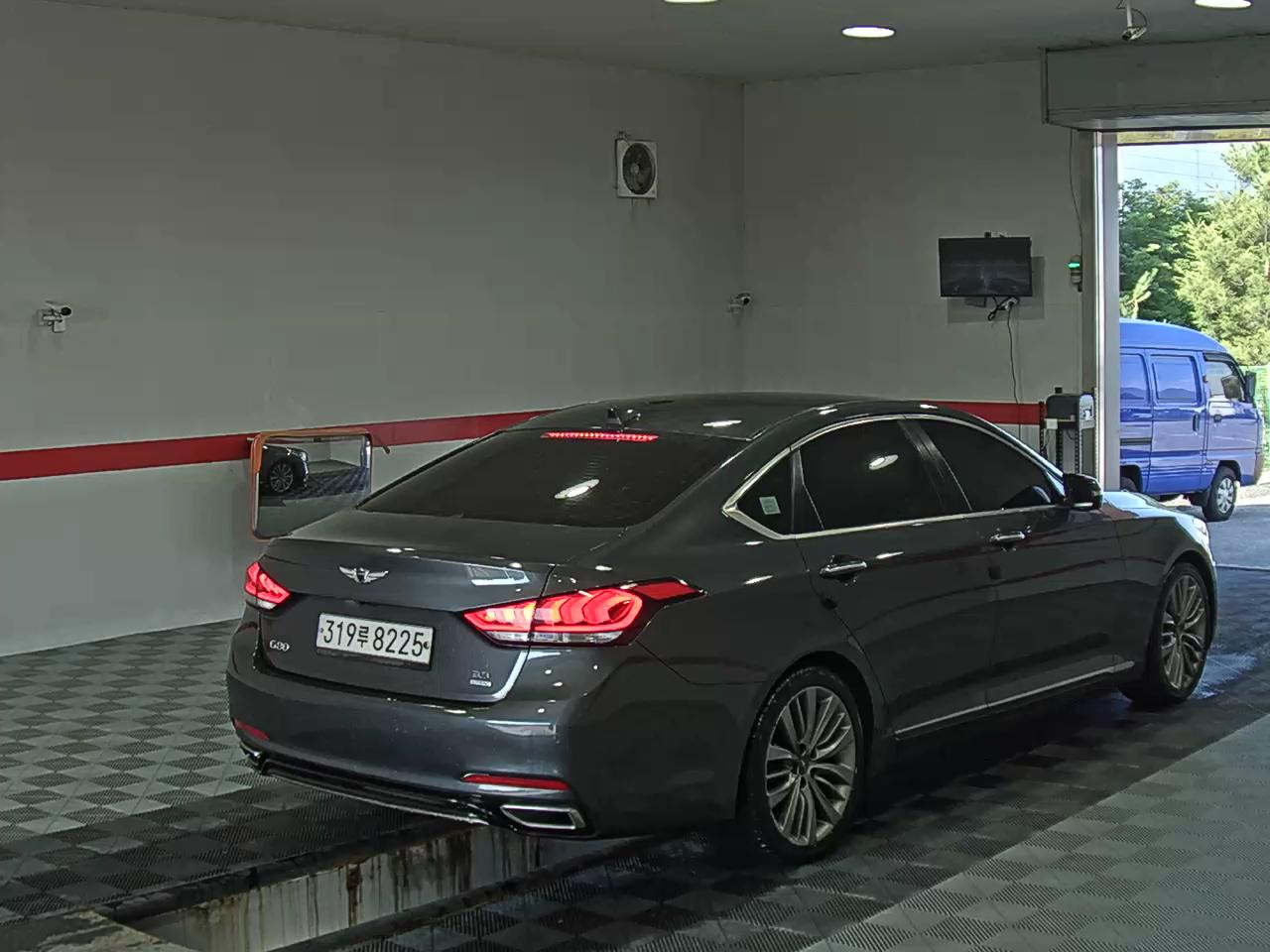 2018 - genesis g80