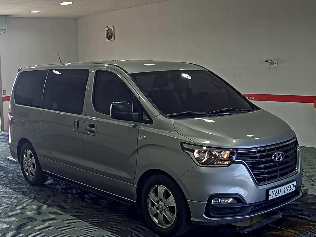 2018 - hyundai grand starex