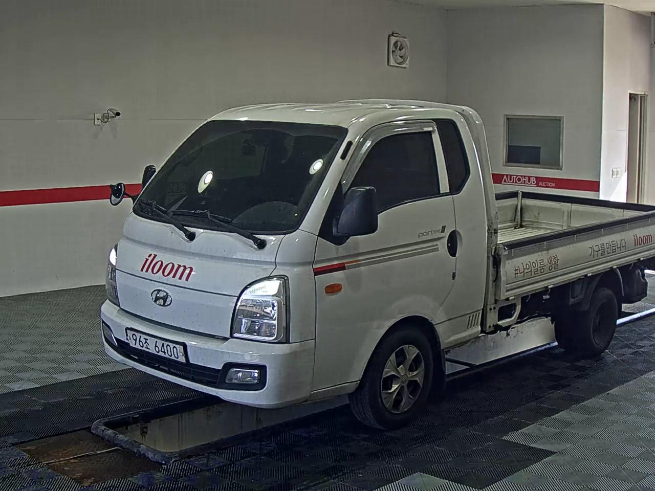 HYUNDAI PORTER II SUPER CAB EXTRA WHEELBASE