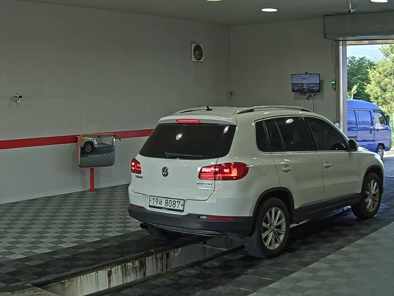 2014 - volkswagen tiguan