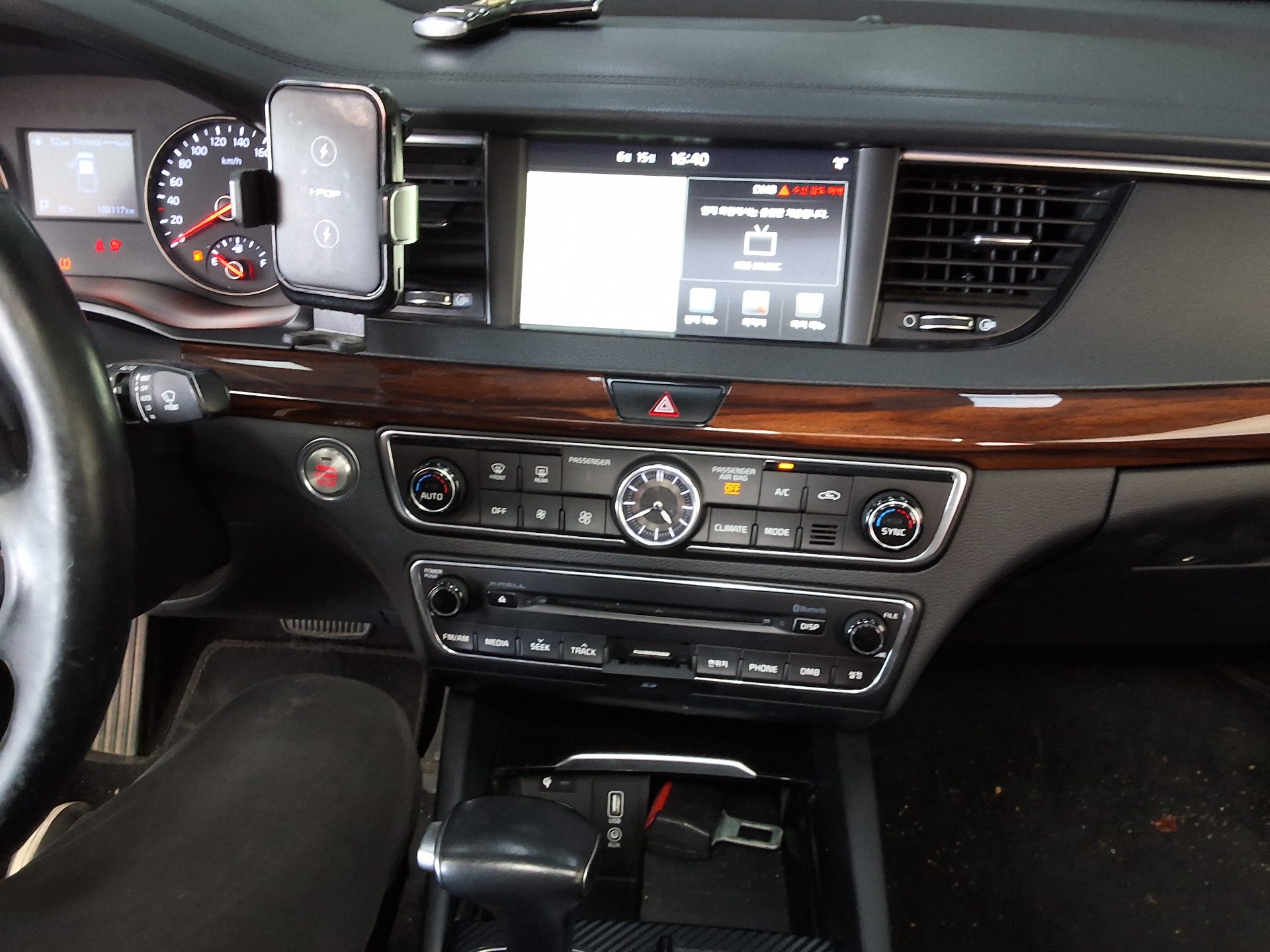 2016 - kia k7