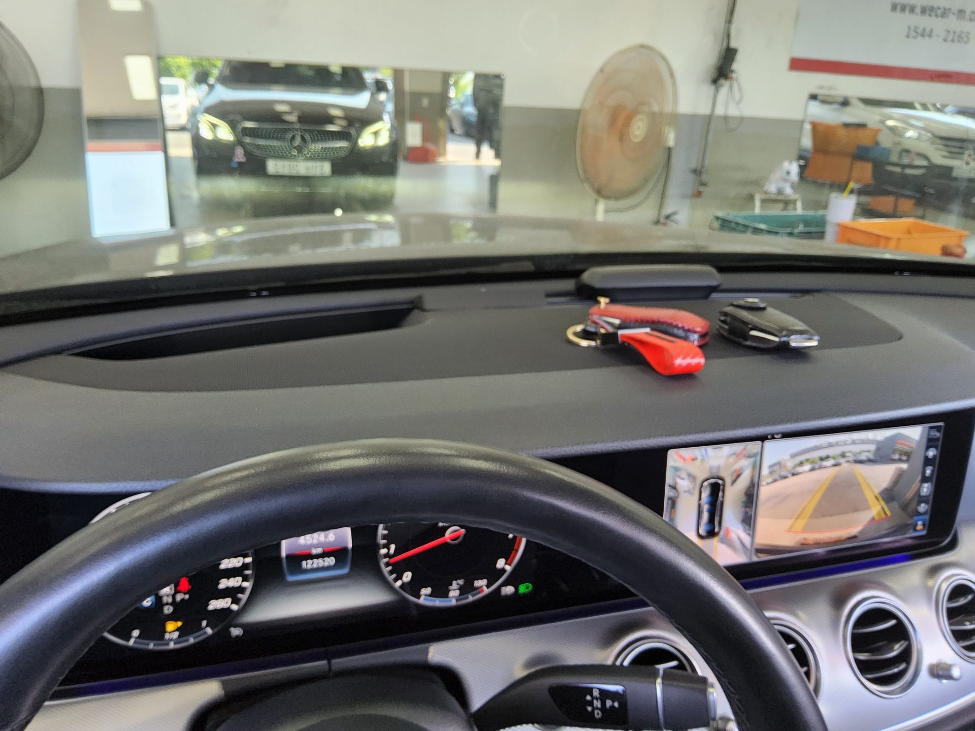 2019 - mercedes-benz e300