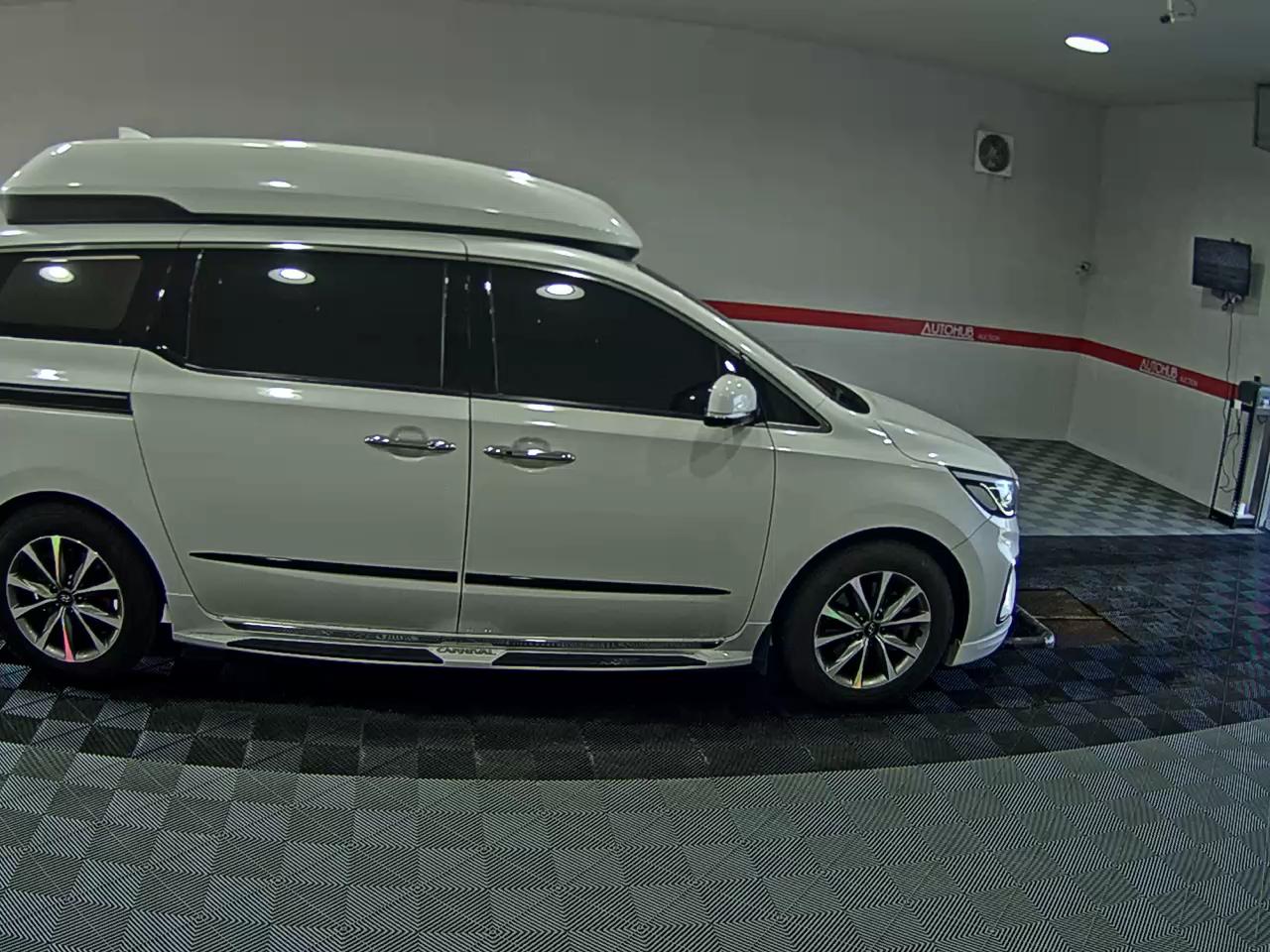 2020 - kia carnival