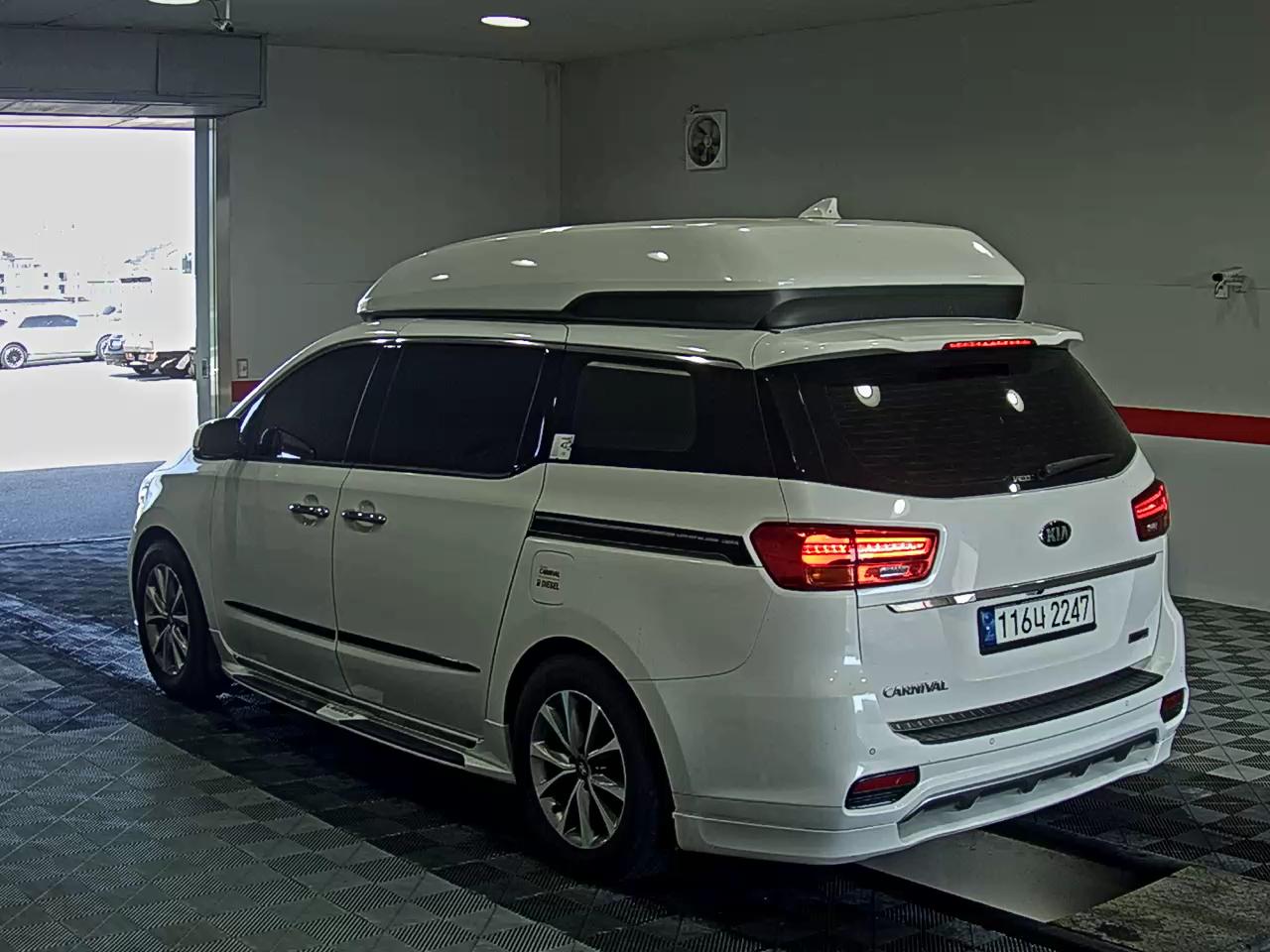 2020 - kia carnival