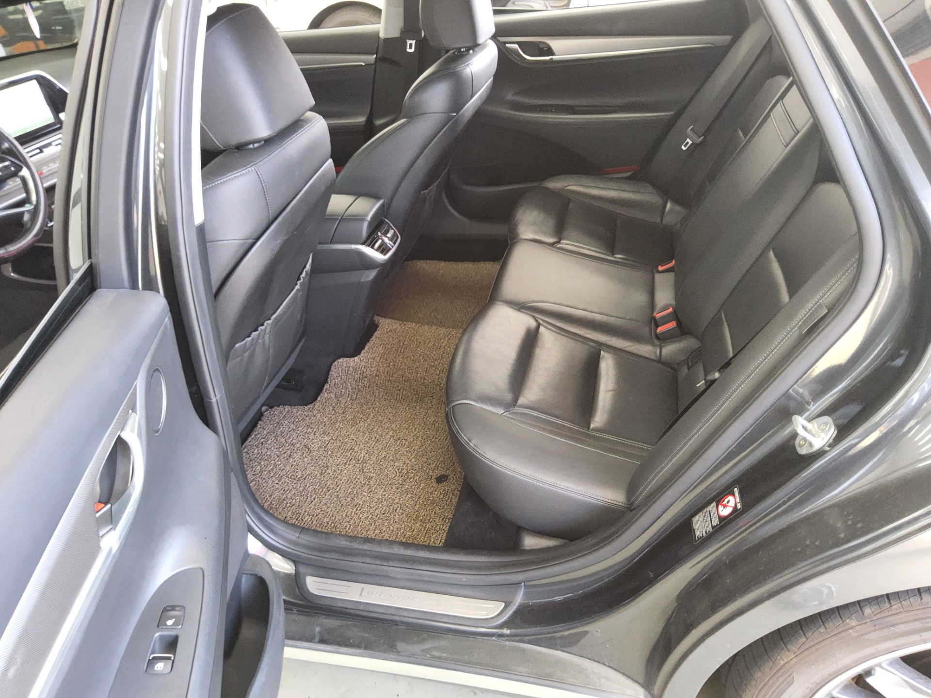 2021 - hyundai grandeur