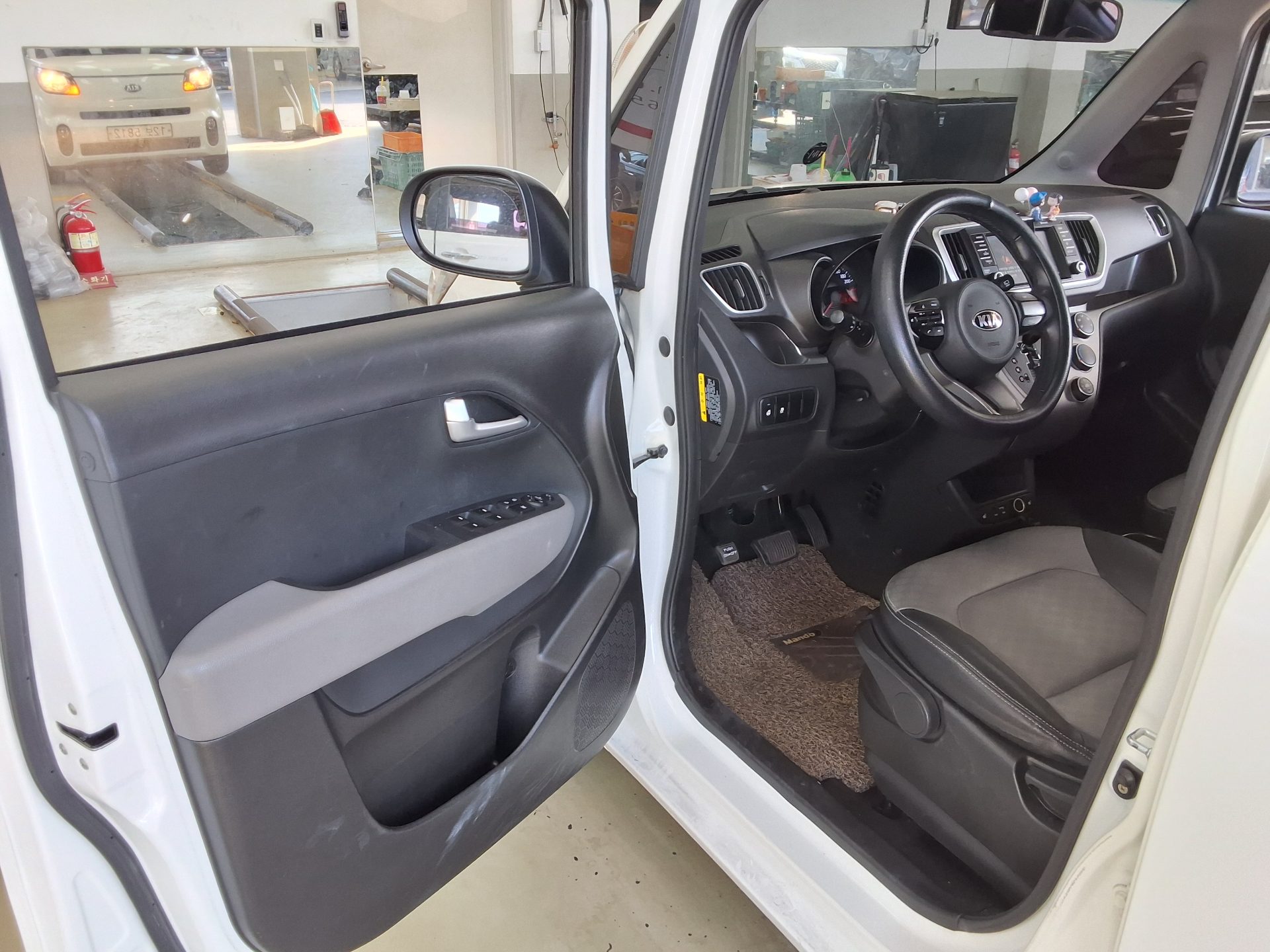 2018 - kia ray