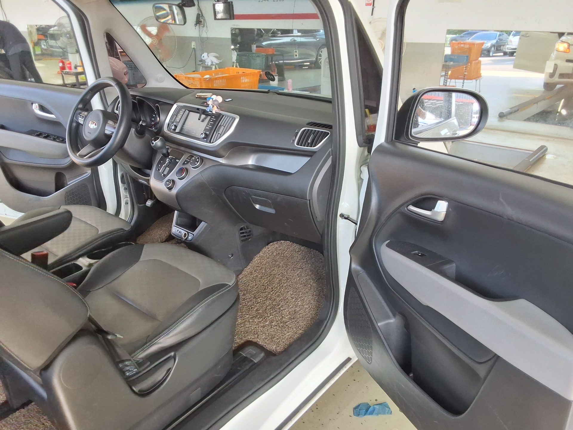 2018 - kia ray