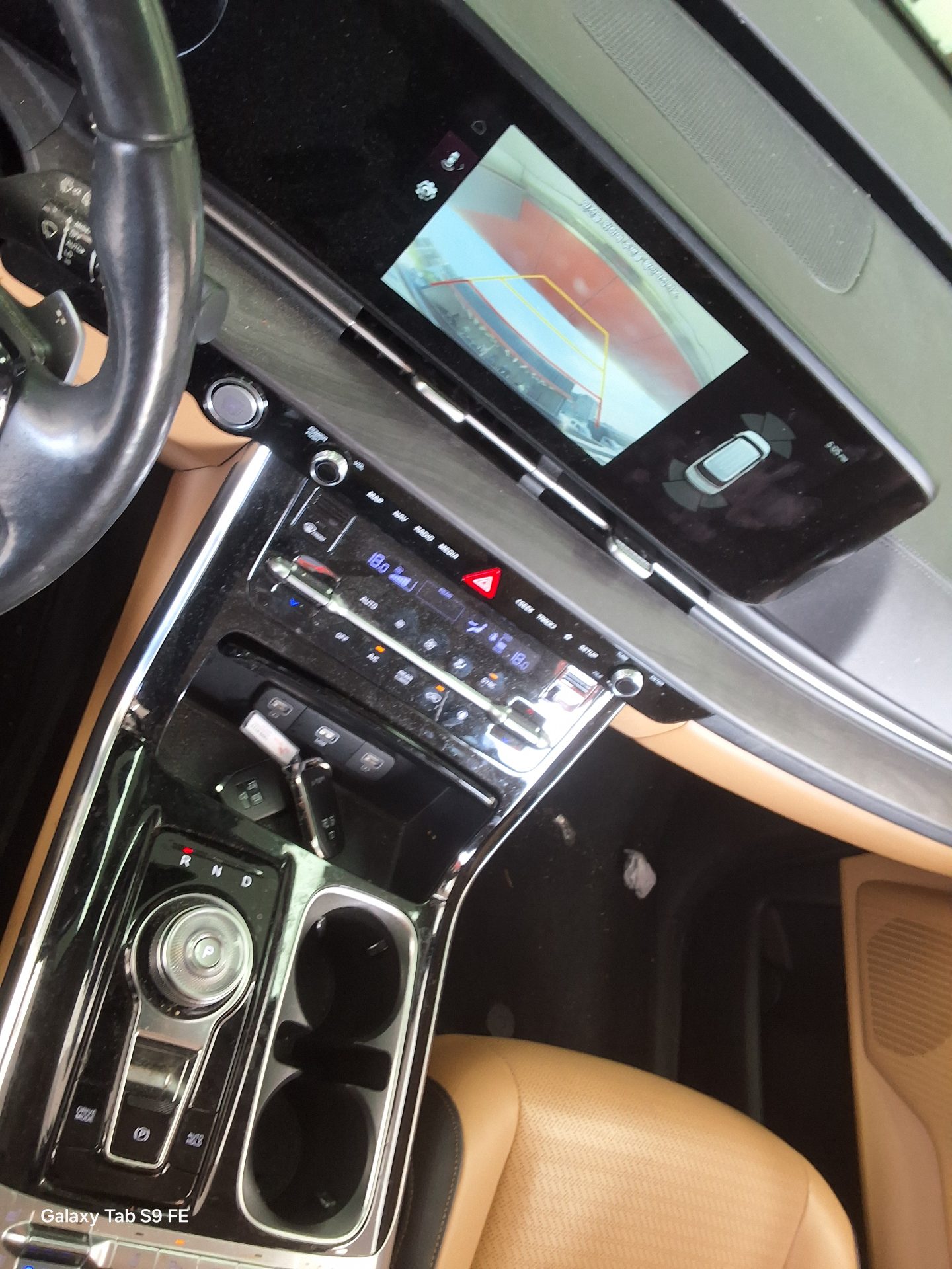 2023 - kia carnival