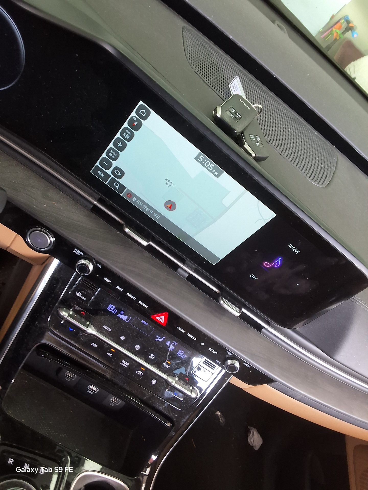 2023 - kia carnival
