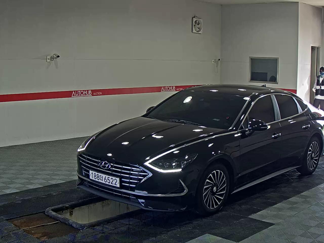 HYUNDAI SONATA (DN8) HEV