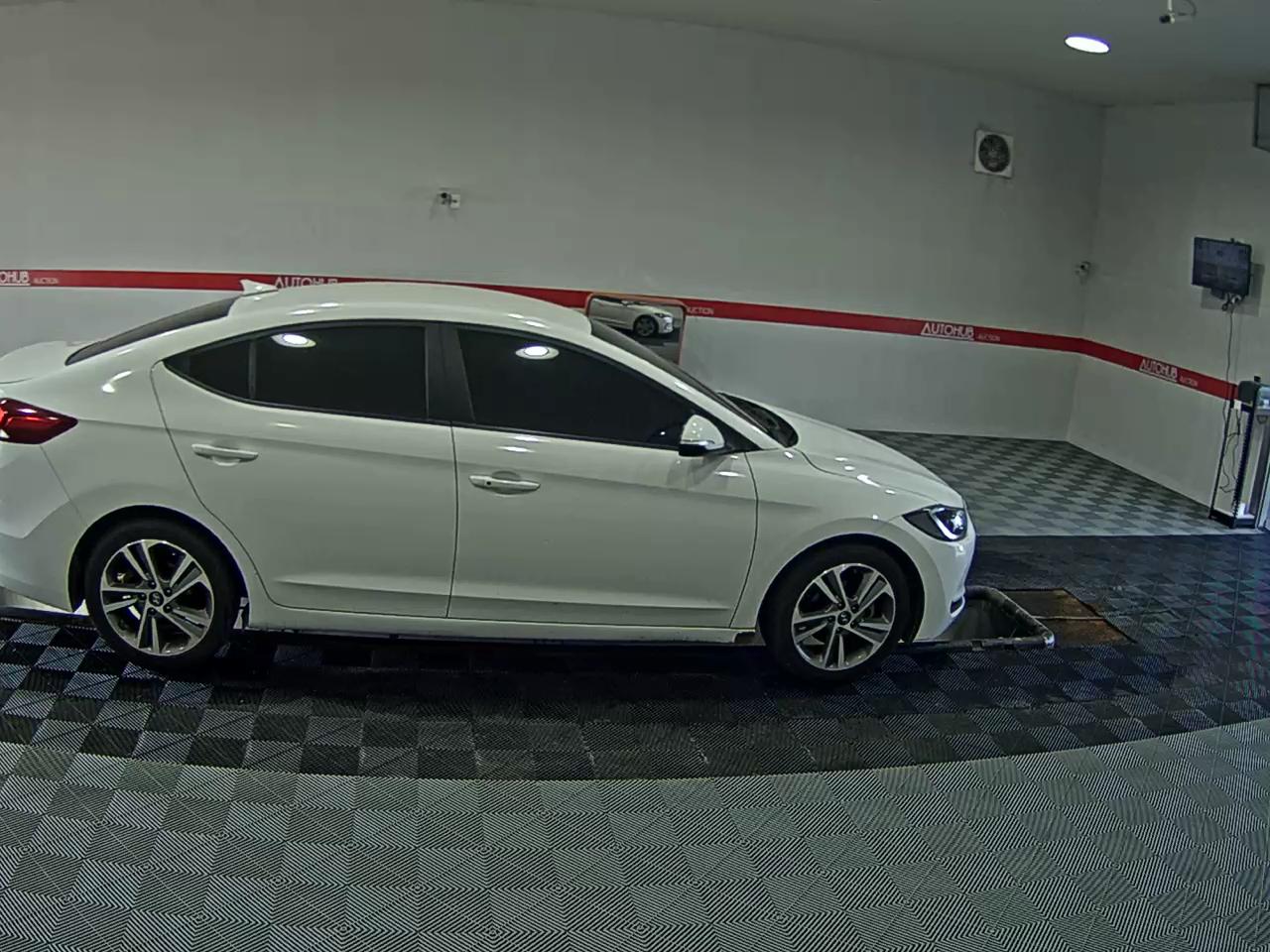 2016 - hyundai avante