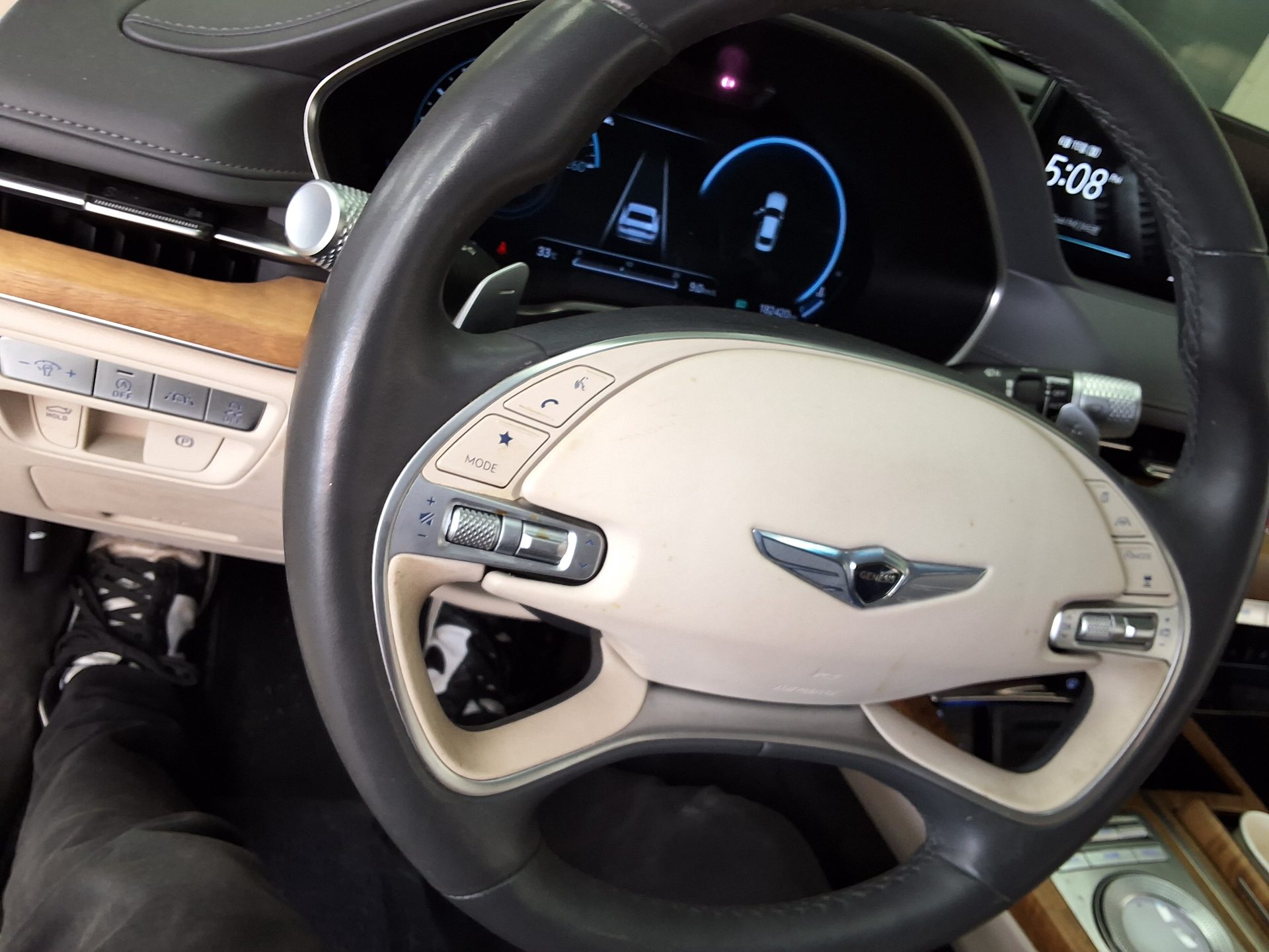 2021 - genesis g80