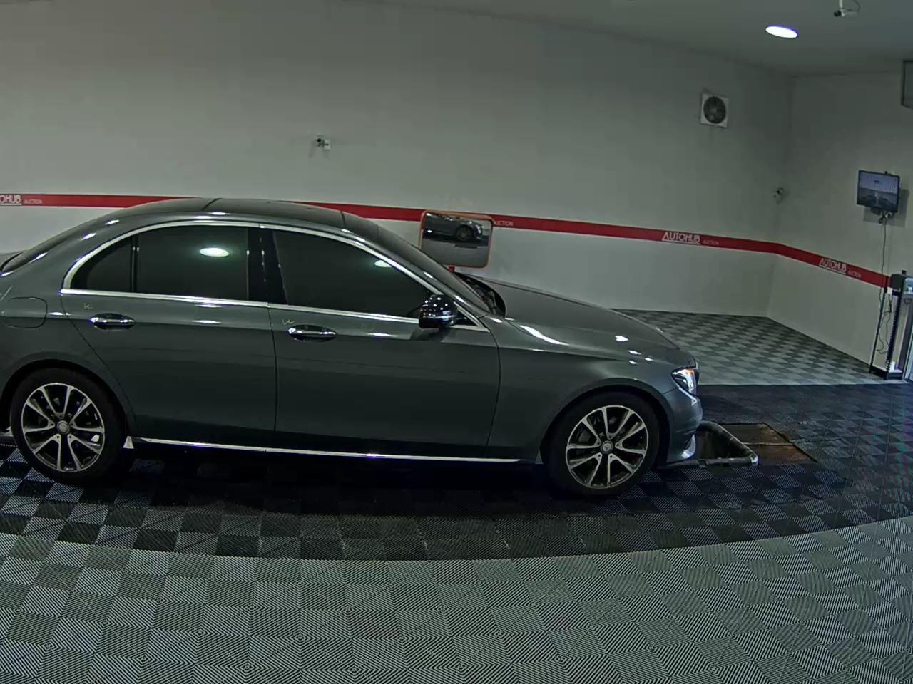 2017 - mercedes-benz e300