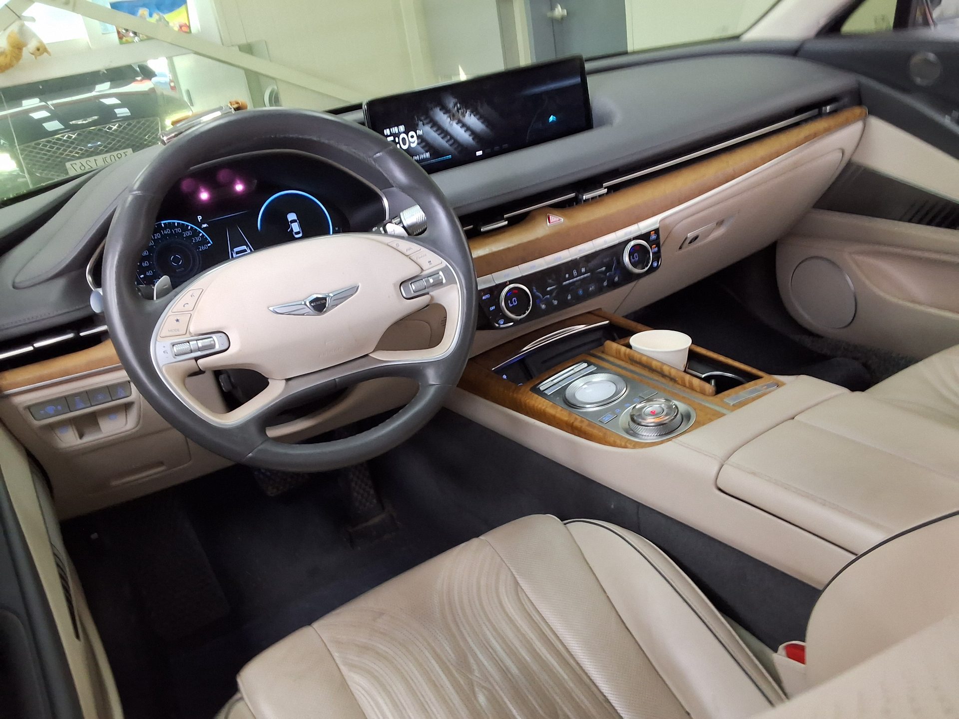 2021 - genesis g80