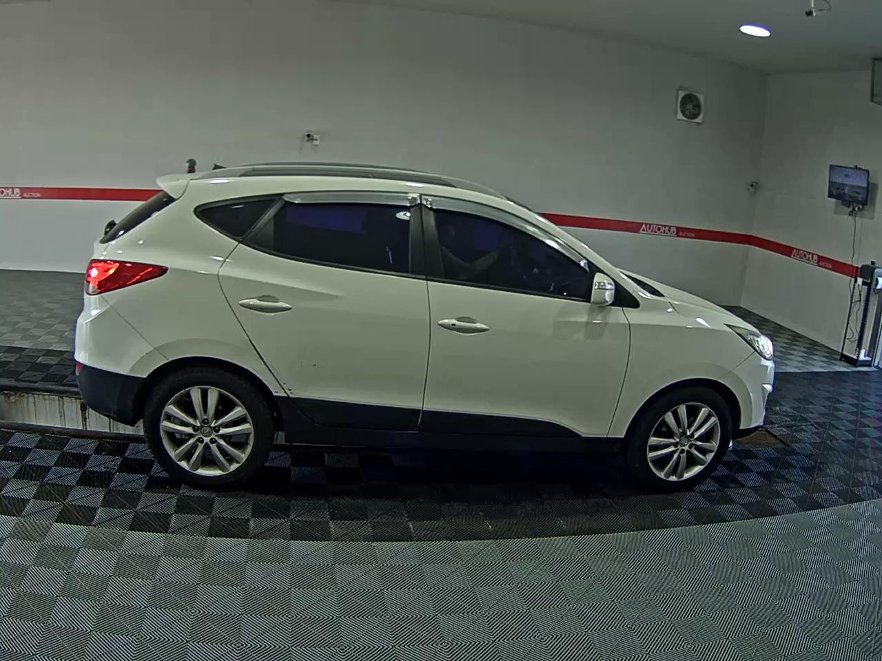2012 - hyundai tucson