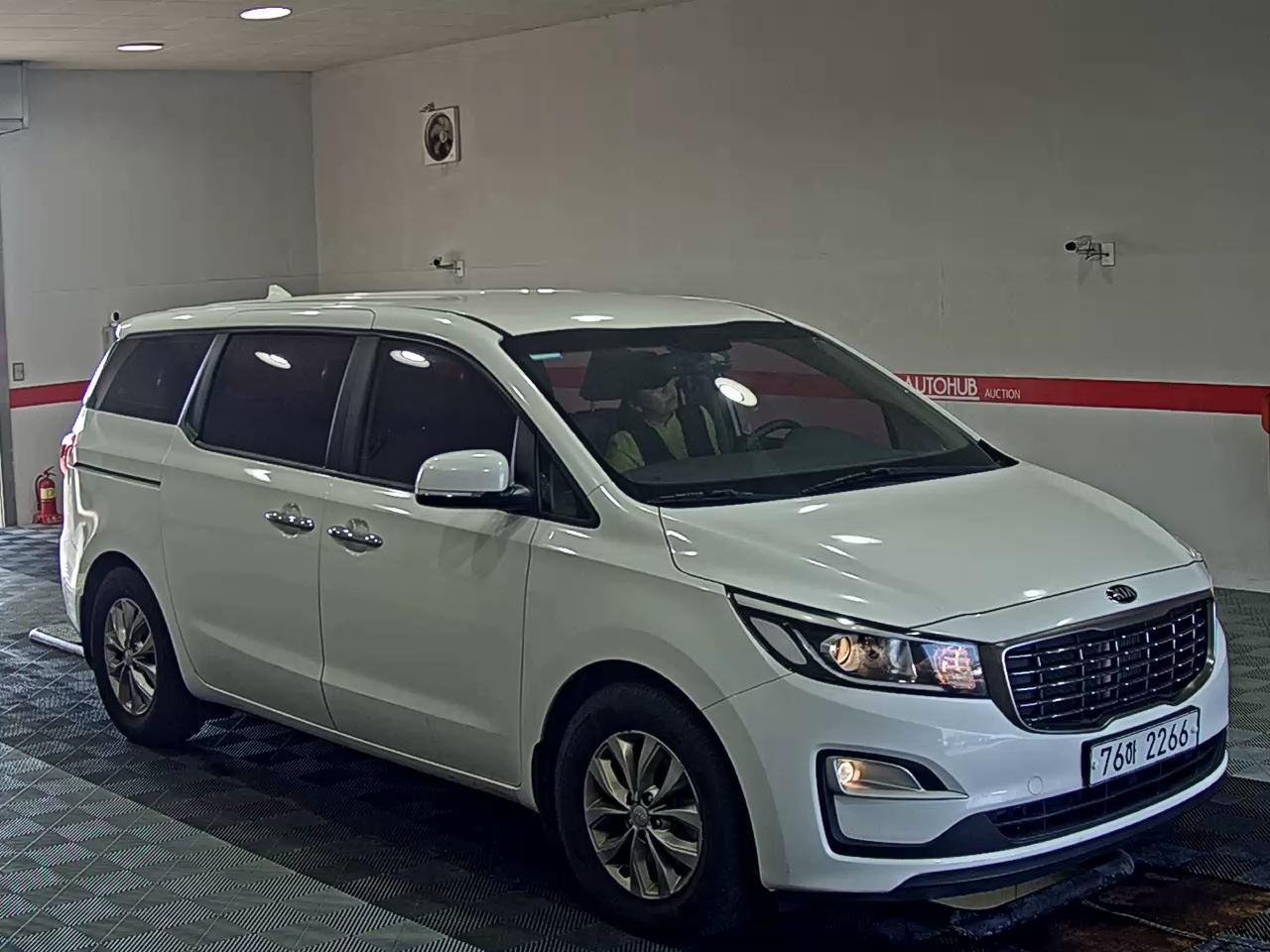 2020 - kia carnival