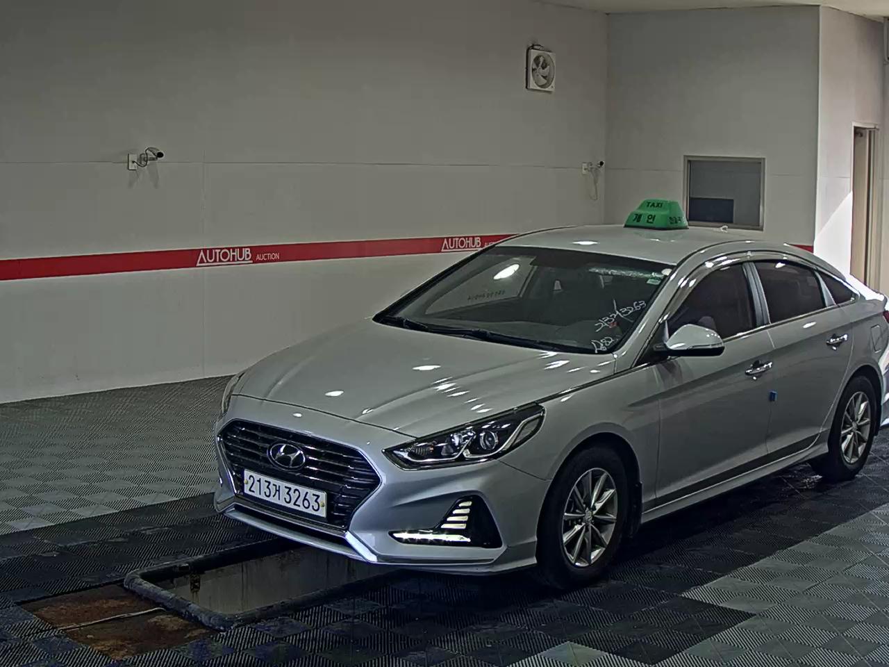 HYUNDAI LF SONATA RISE LPi TAXI