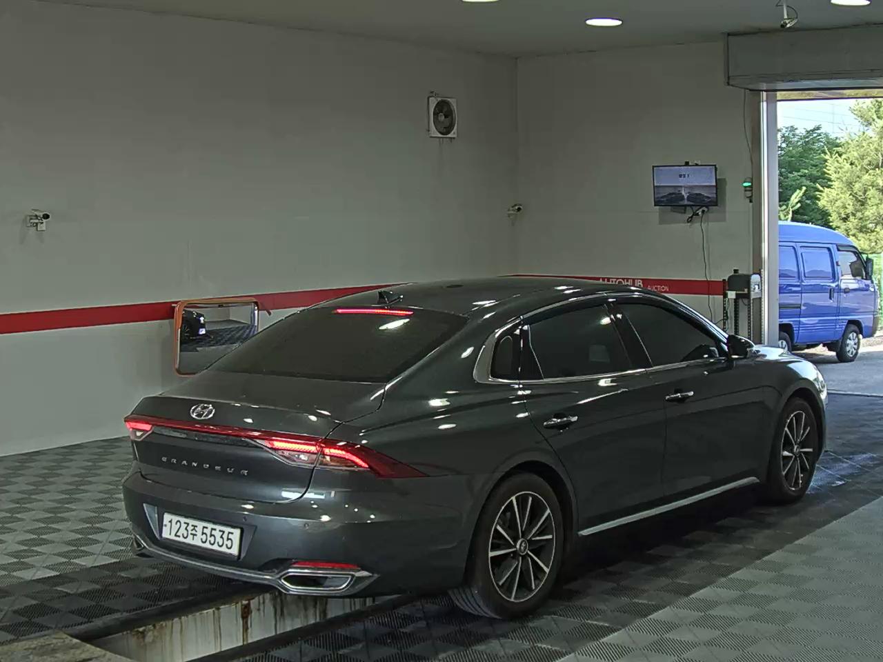 2021 - hyundai grandeur