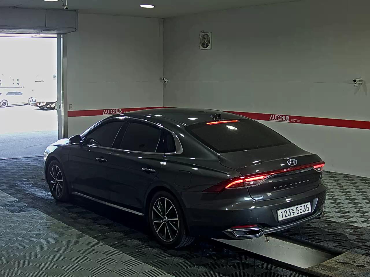 2021 - hyundai grandeur