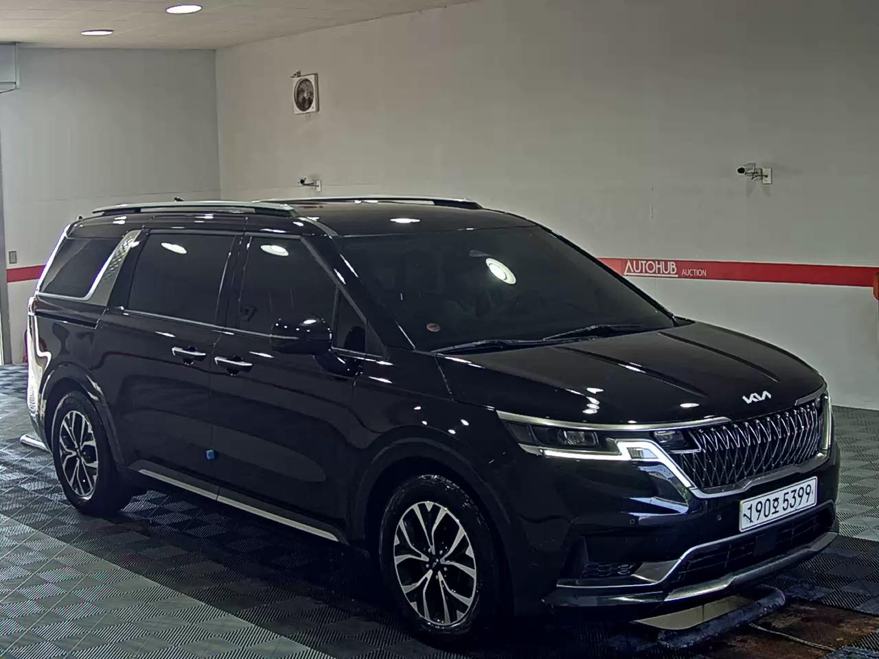 2023 - kia carnival