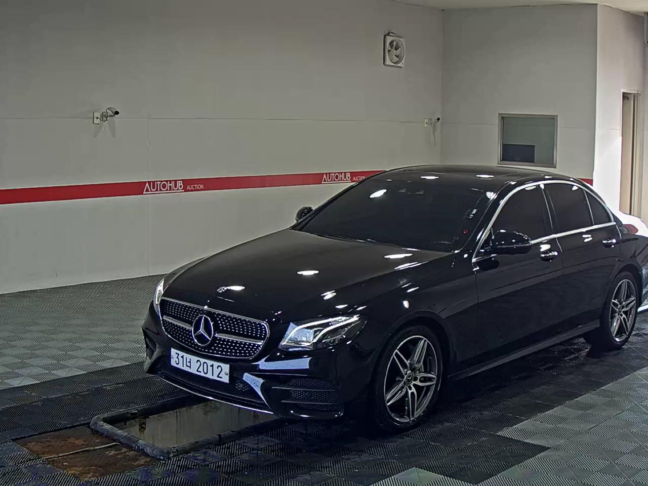 2019 - mercedes-benz e300