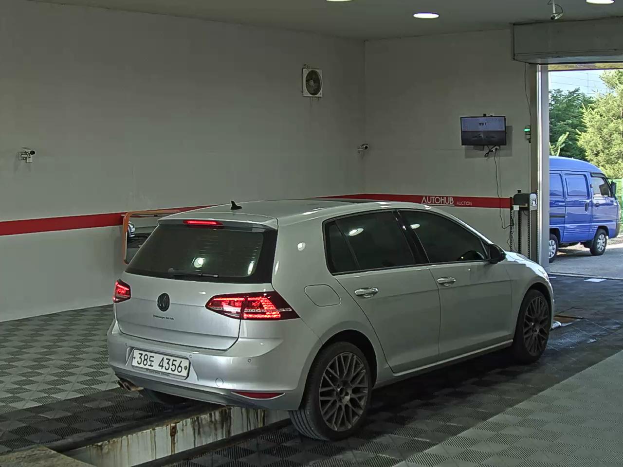 2014 - volkswagen golf