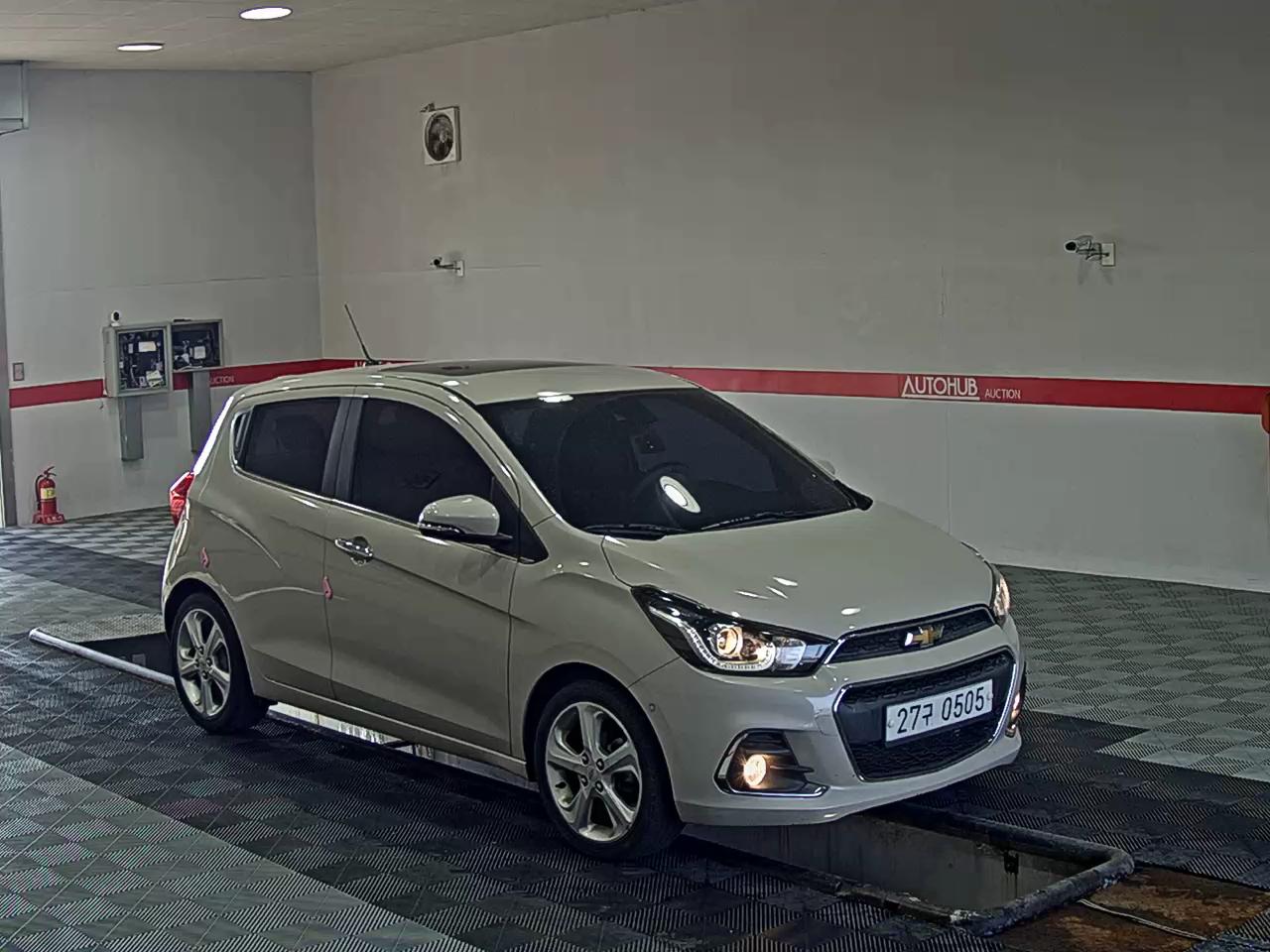 2016 - chevrolet spark