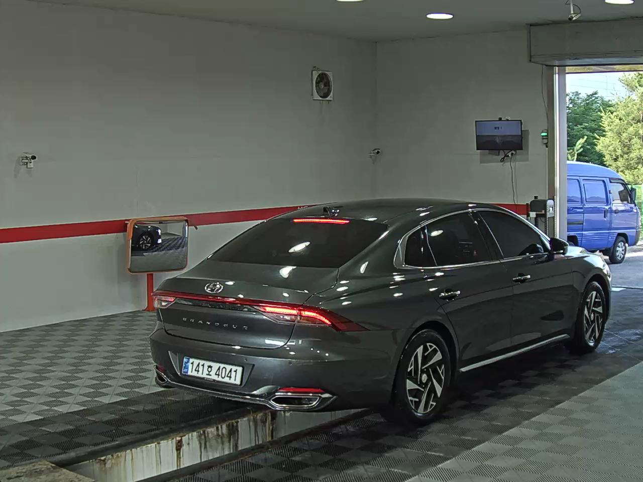2021 - hyundai grandeur